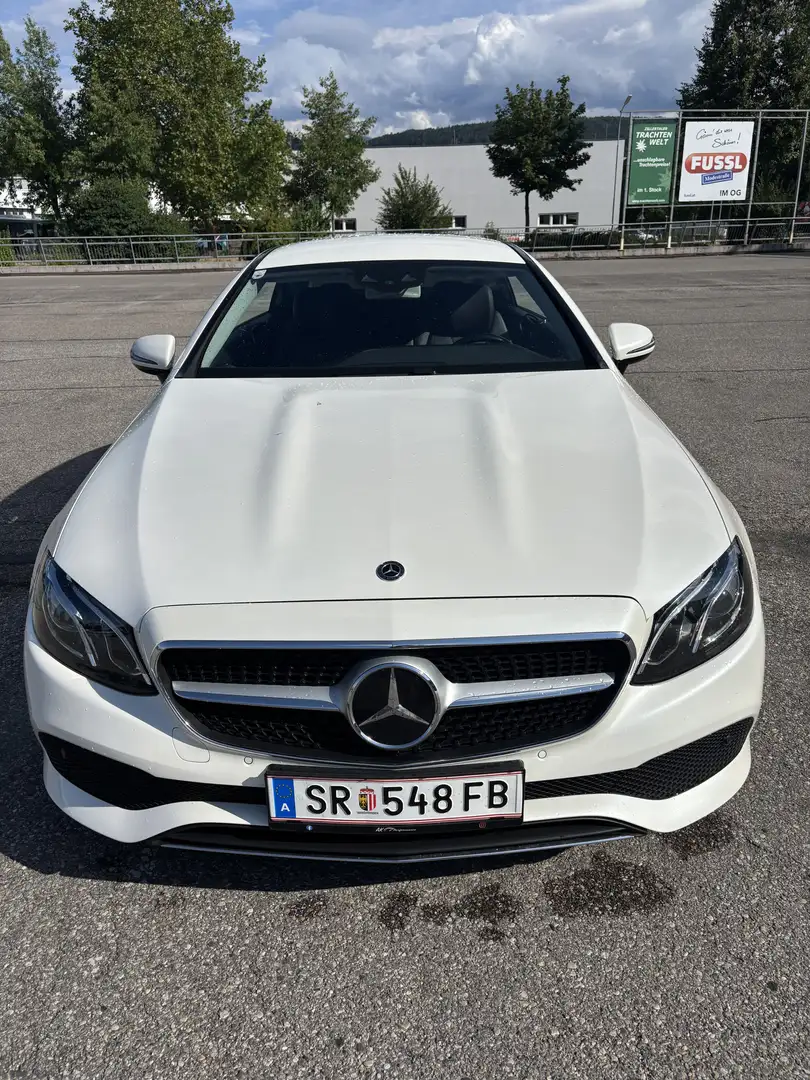 Mercedes-Benz E 220 d Aut. - 1