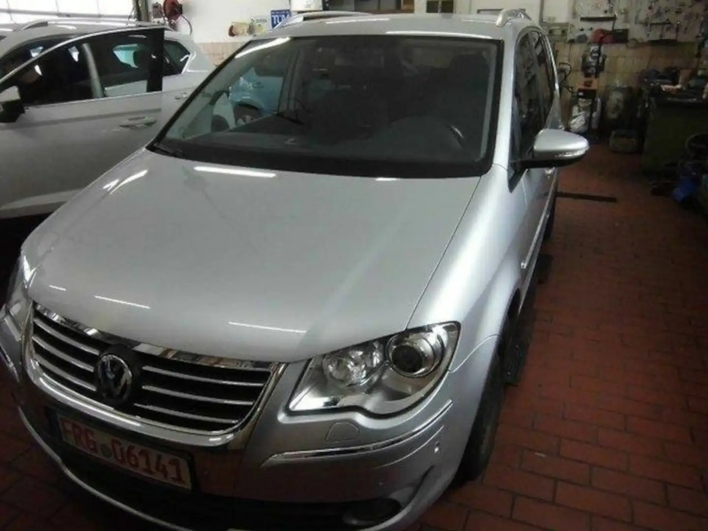Volkswagen Touran Highline Argent - 1