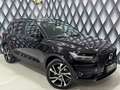 Volvo XC40 Hybrid Recharge PHEV // R-DESIGN // PANO // AHK // Schwarz - thumbnail 1