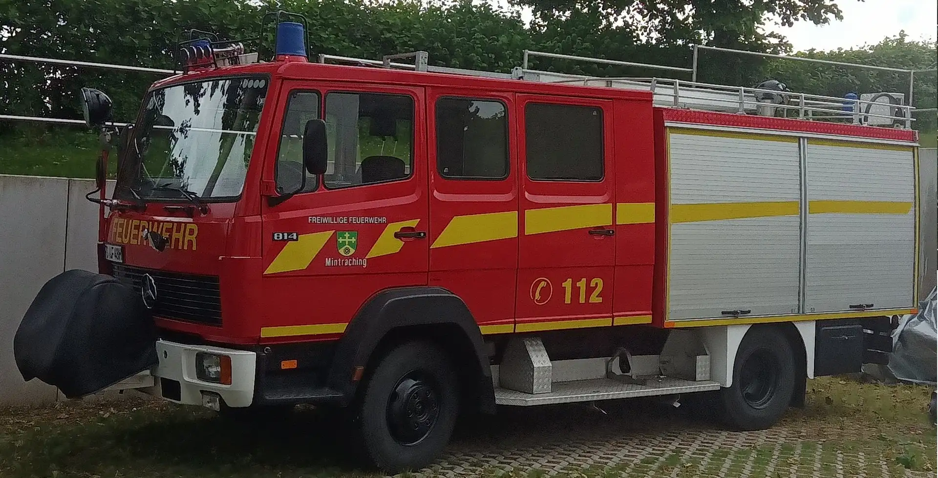 Mercedes-Benz Червоний - 2