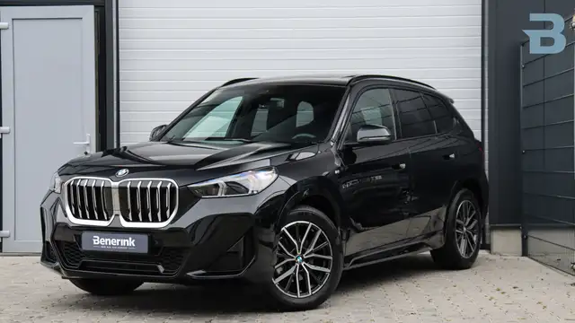 BMW X1 sDrive18i M-Sport | Harman/Kardon | Panoramadak |