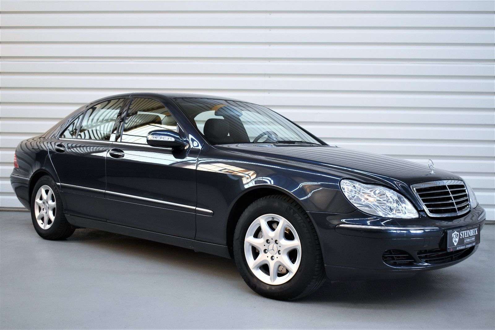 Second hand Mercedes Benz S-Class 320
