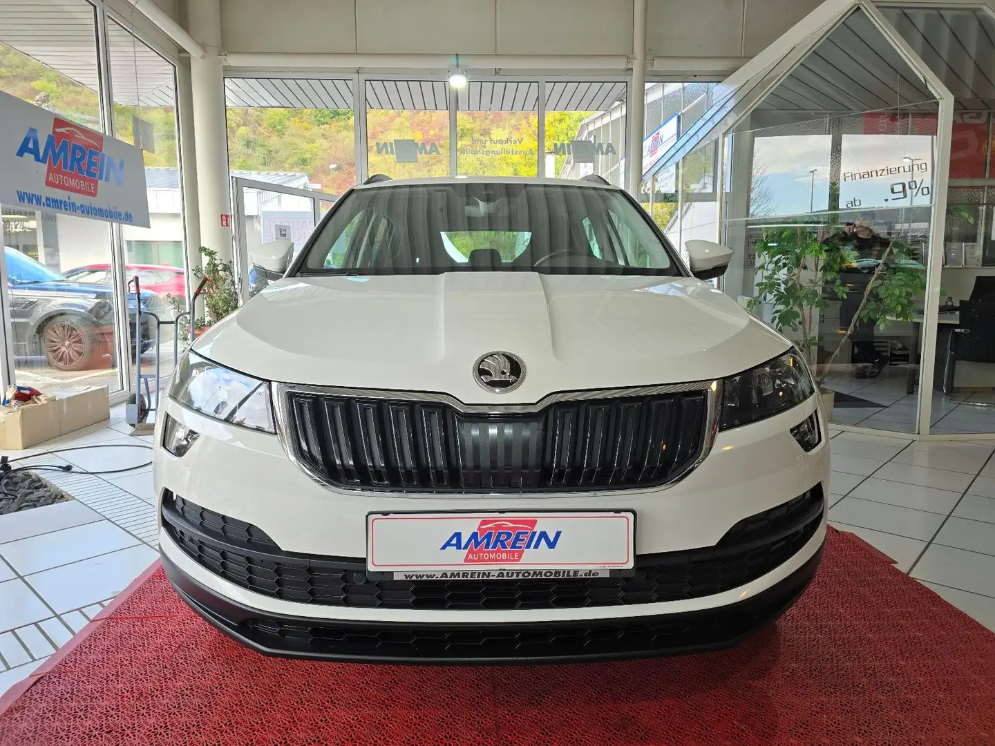 Skoda Karoq Style+SPORTSITZE+NAVI+KEYLESS GO+DAB+PDC+ Weiß - 2