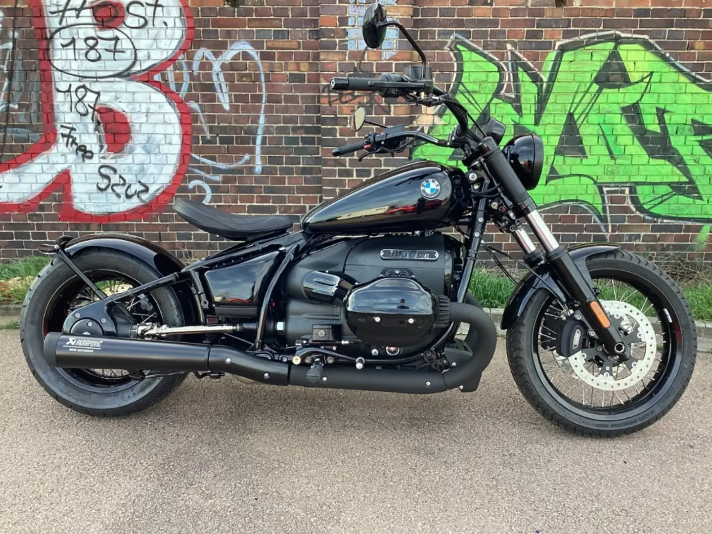 BMW R 18 Triple Black-Sonderedition , für Liebhaber Schwarz - 2