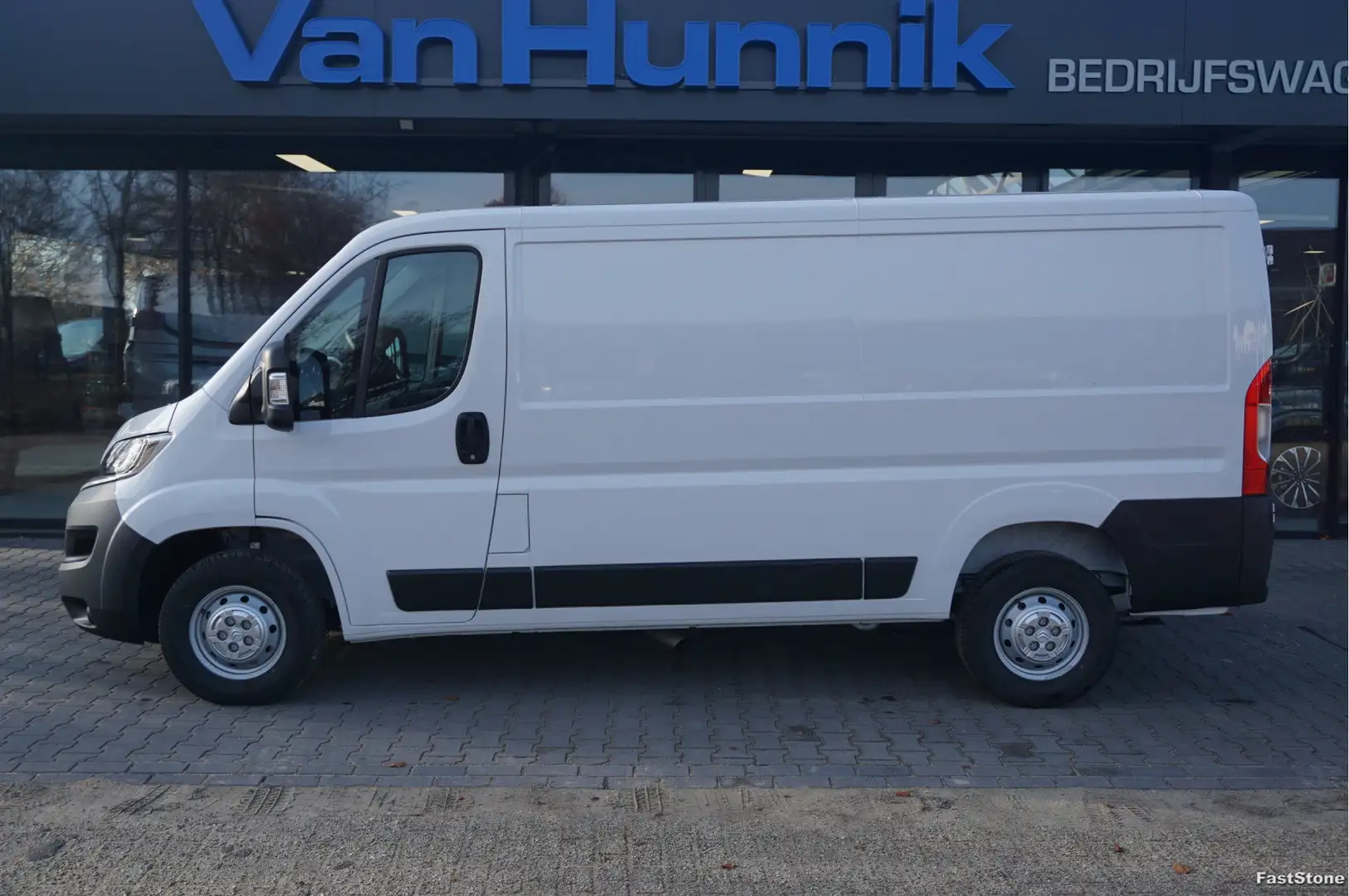 Citroen Jumper 33 2.2 140PK L2H1 BPM VRIJ!! Apple CP / Android A, Wit - 2