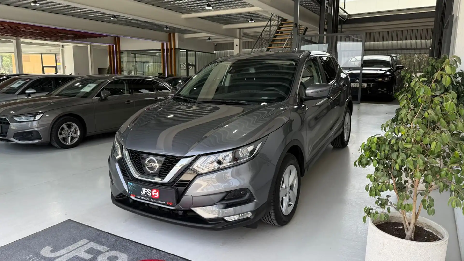 Nissan Qashqai 1.5dCi Acenta 4x2 Gris - 2