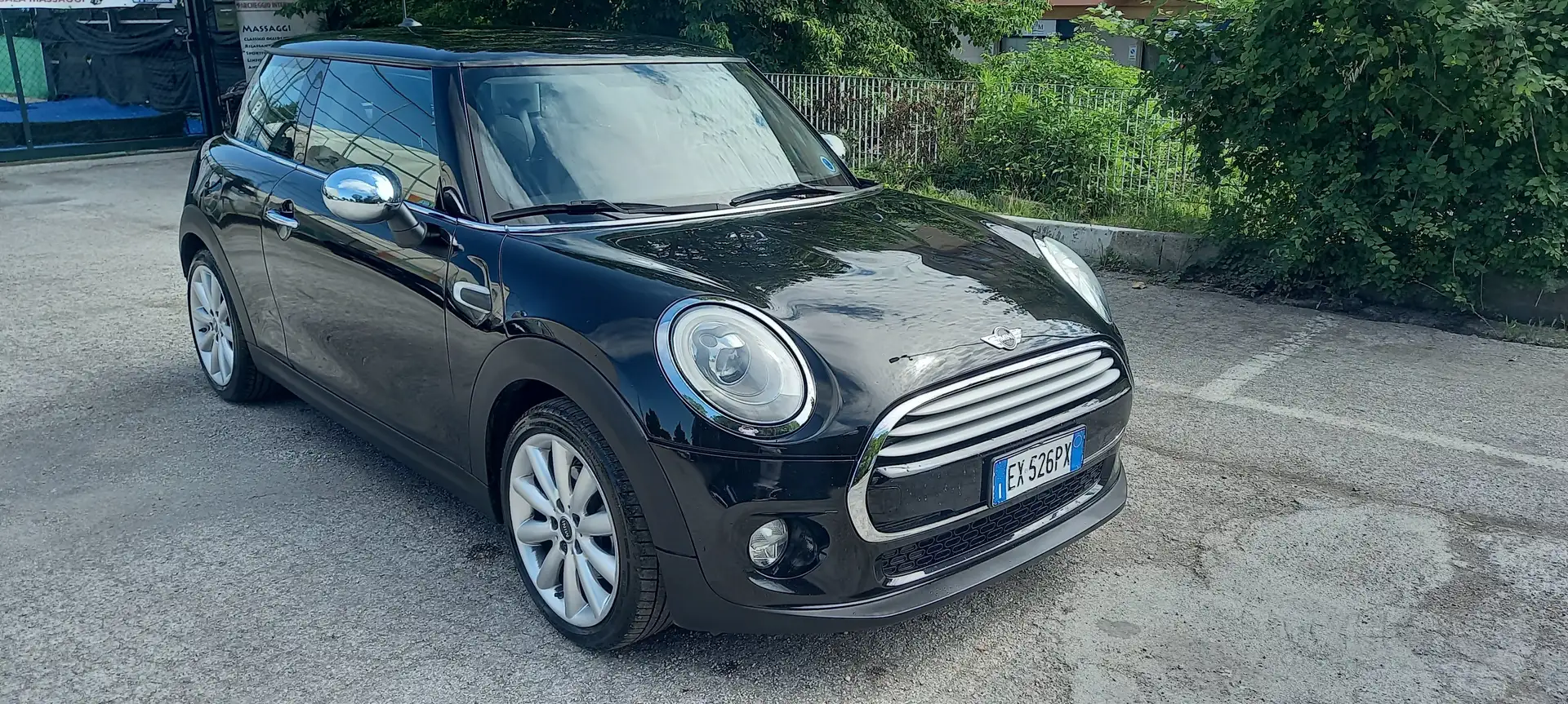 MINI Cooper D Mini IV F55-F56 2014 1.5 3p Negro - 1