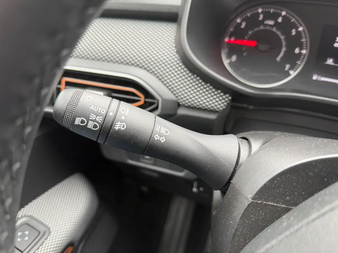 Dacia Sandero Sandero Stepway — photo 14