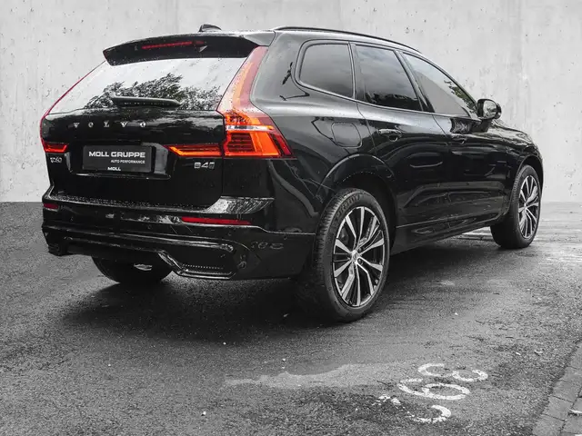 Volvo XC60 view 4