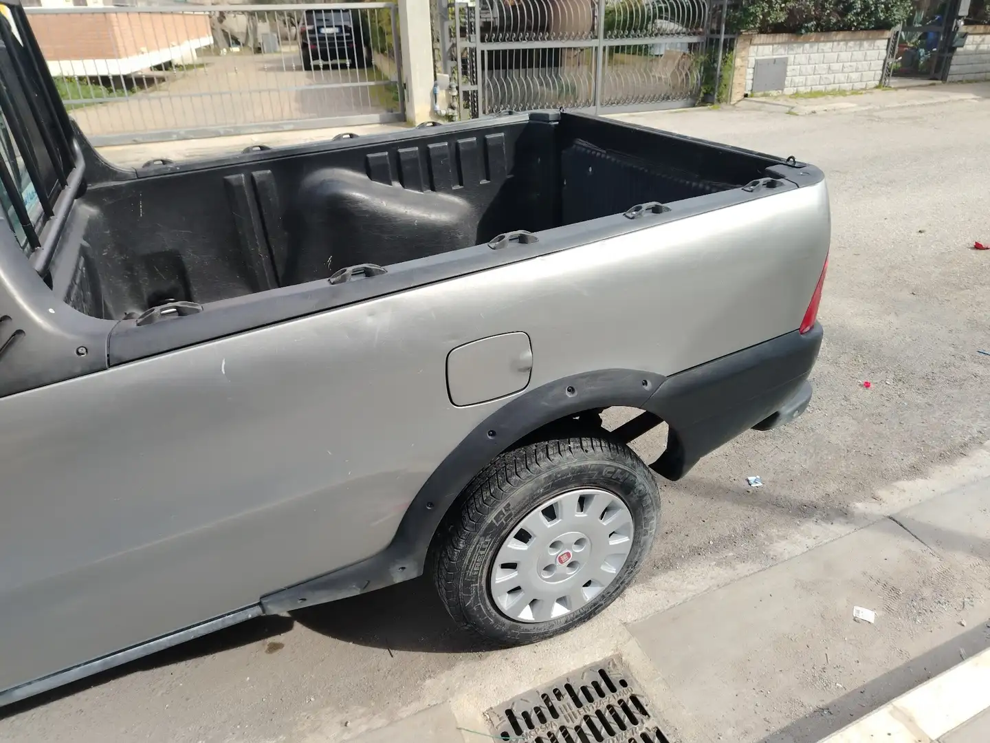 Fiat Strada - 2