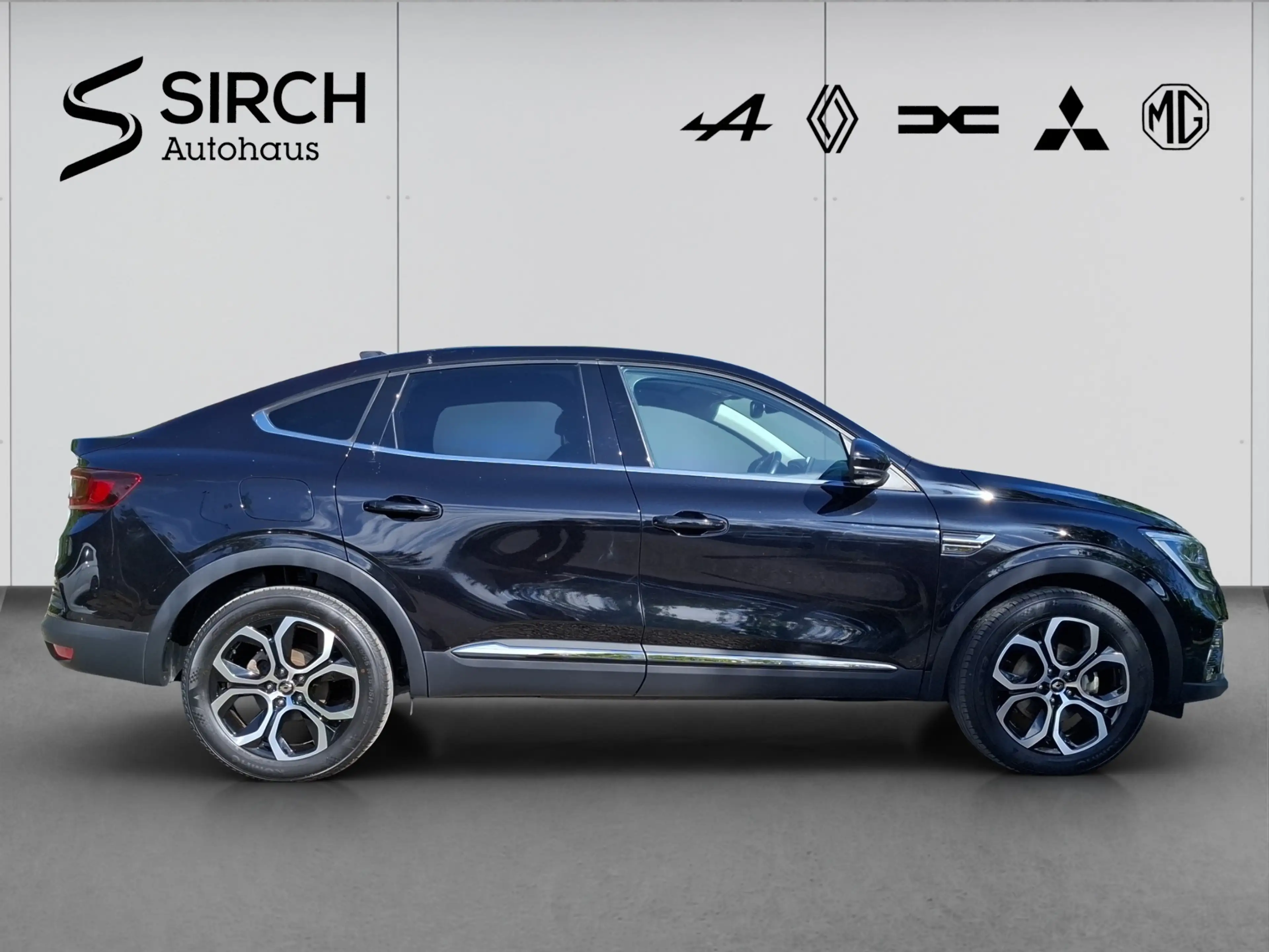 Renault Arkana INTENS E-TECH Hybrid 145*NAVI* — photo 5