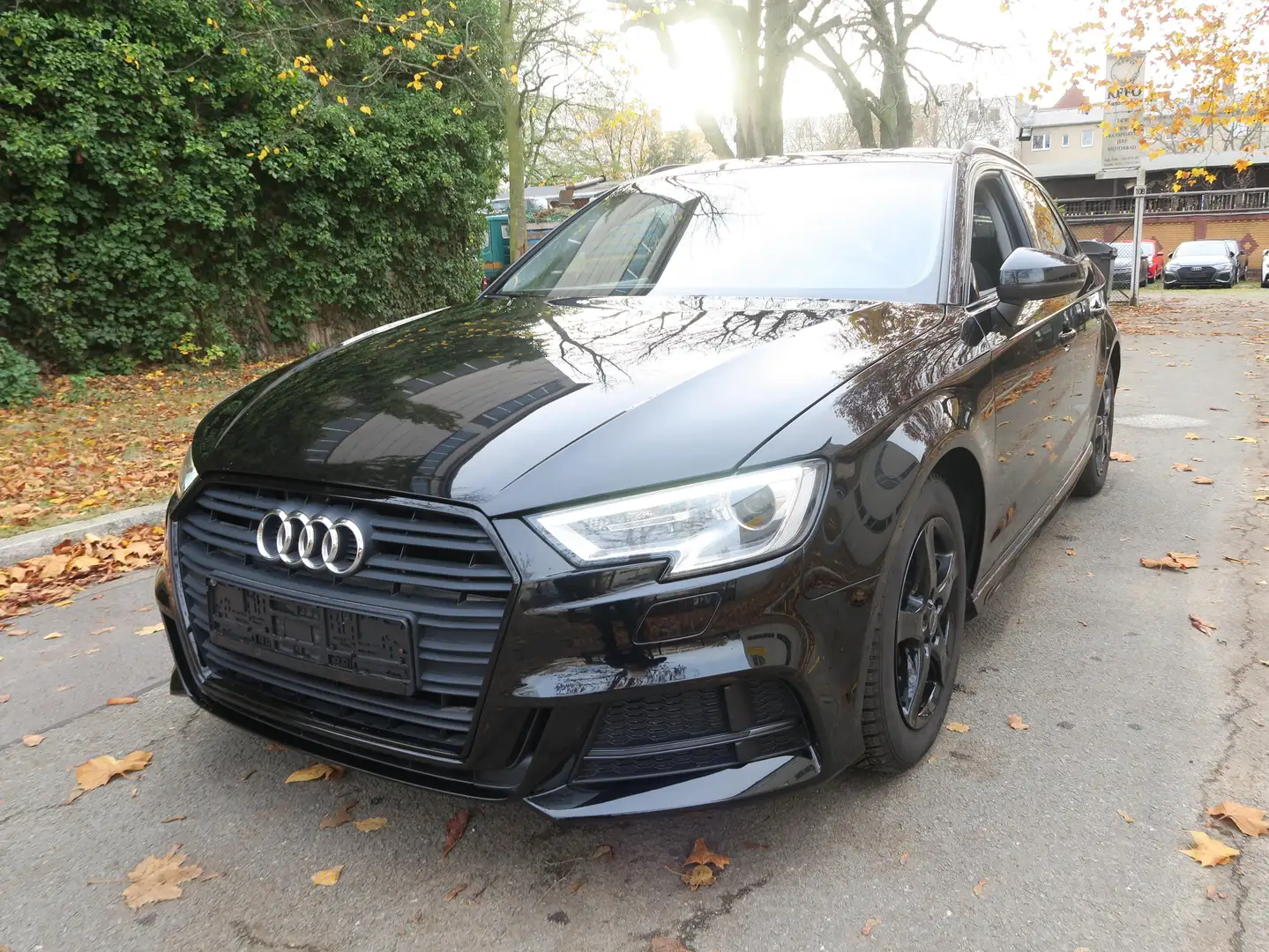 Audi A3 35 TFSI sport Schwarz - 1