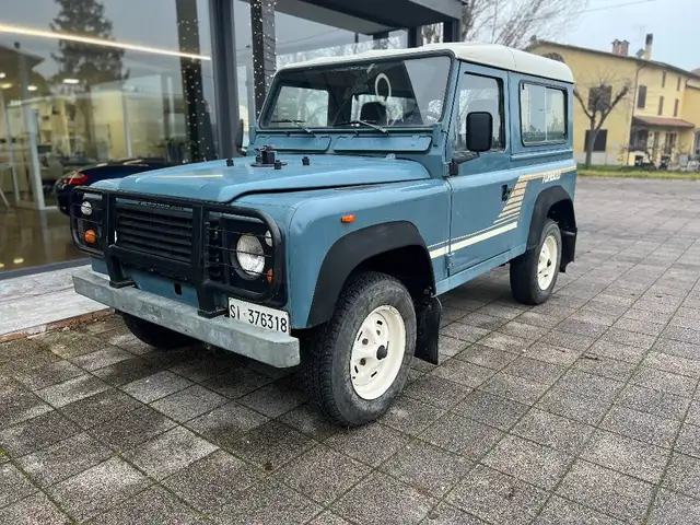 Land Rover Defender 90 diesel Station Wagon