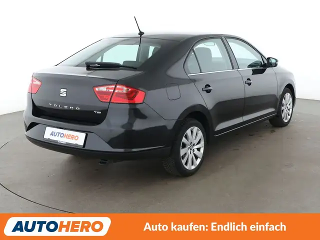 Seat Toledo view 6