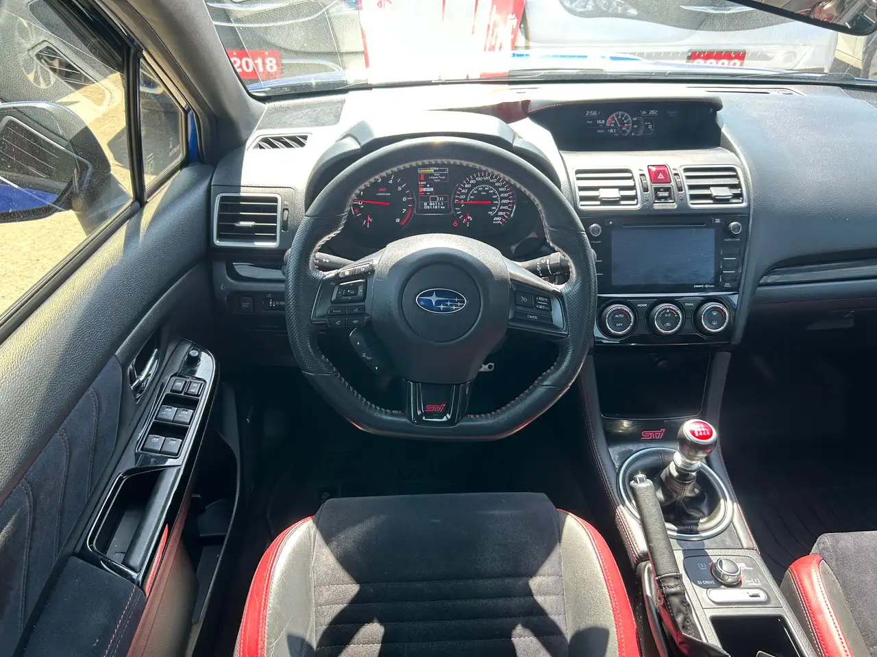 Subaru WRX снимка Subaru WRX