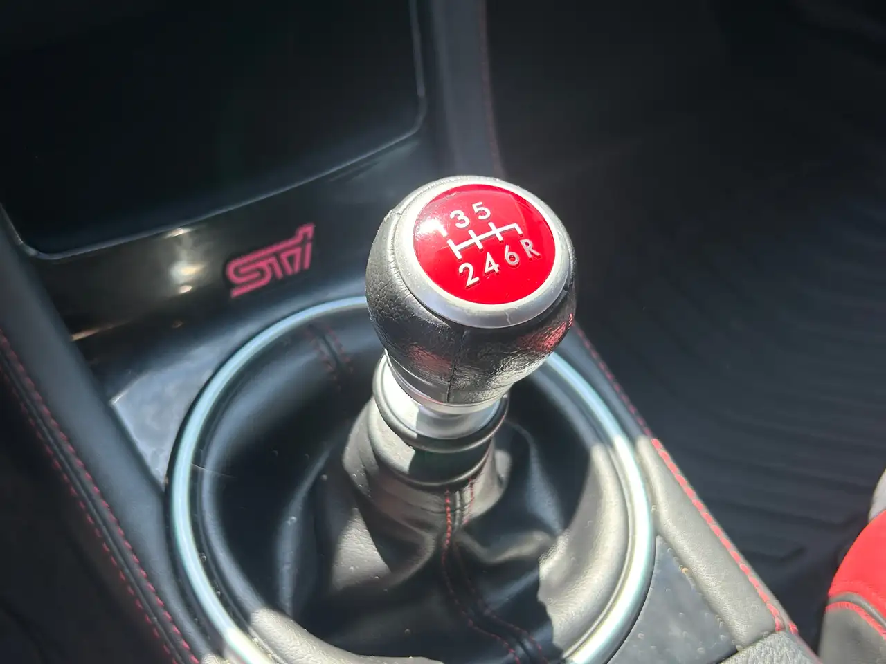 Subaru WRX снимка Subaru WRX