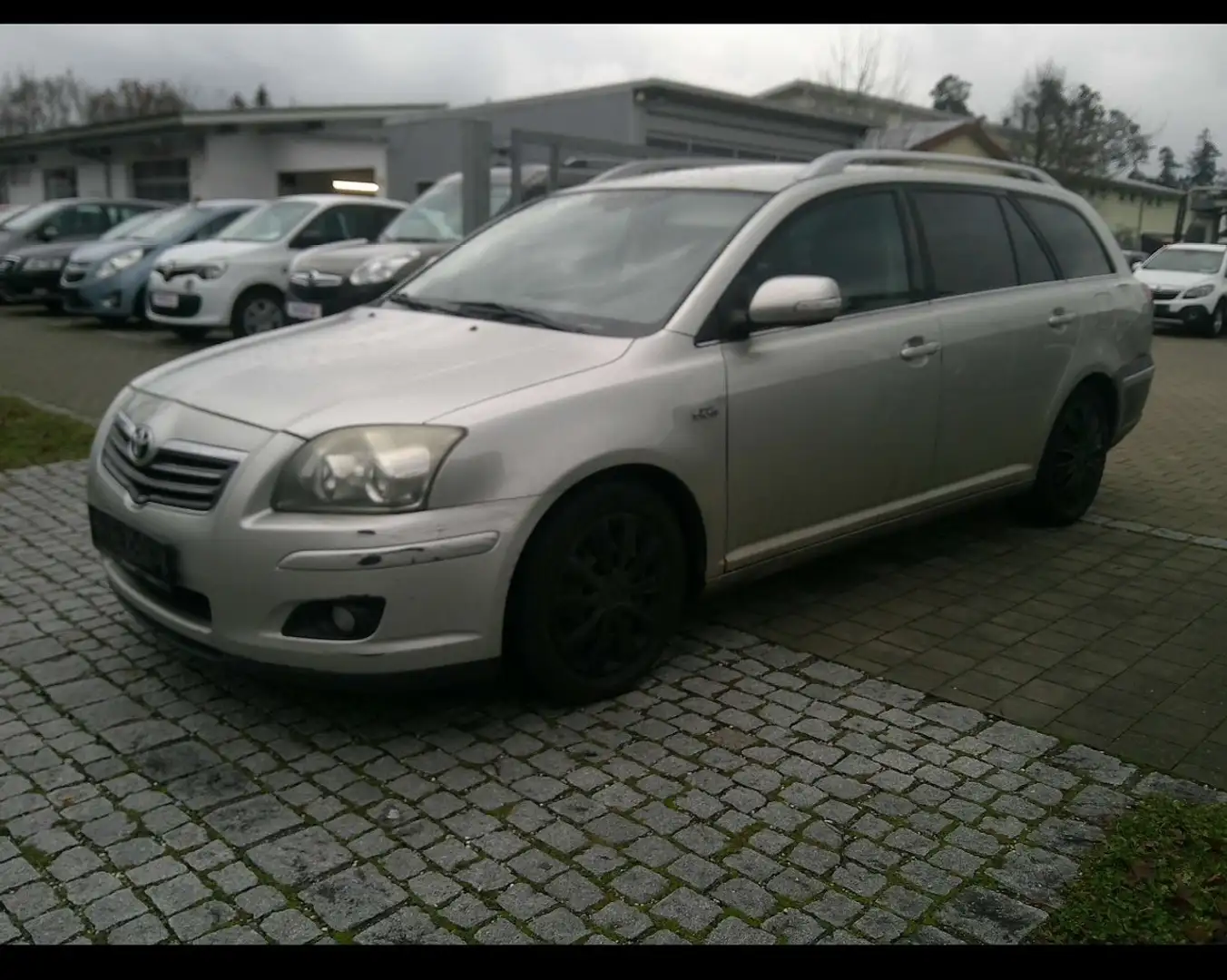 Toyota Avensis 2.2 D-CAT Sol - Tüv 12.2024. - AHK - Klima - Grau - 1
