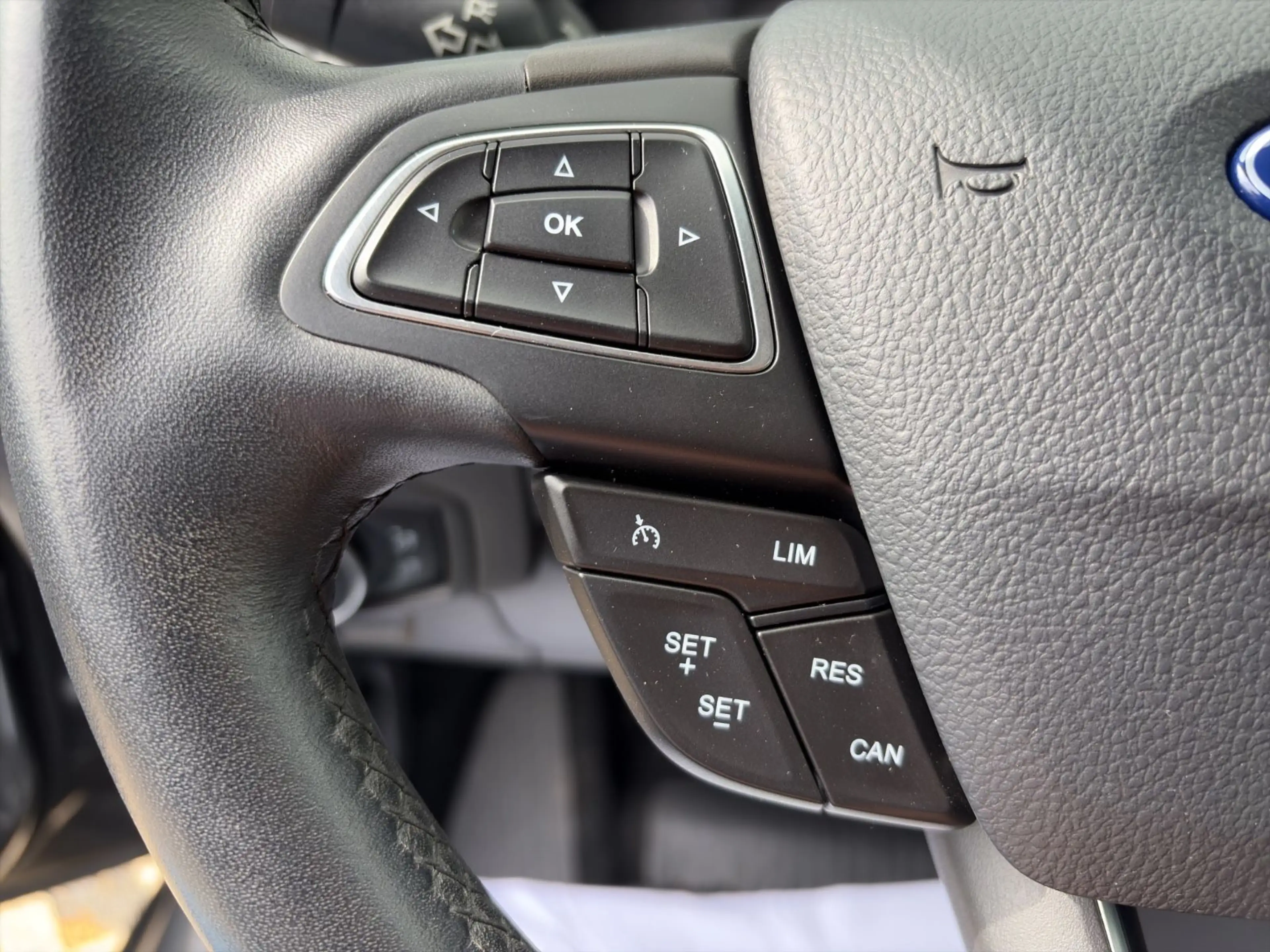 Ford Focus Turnier Titanium NAVI/PDC/KLIMAA/SHZ — photo 14