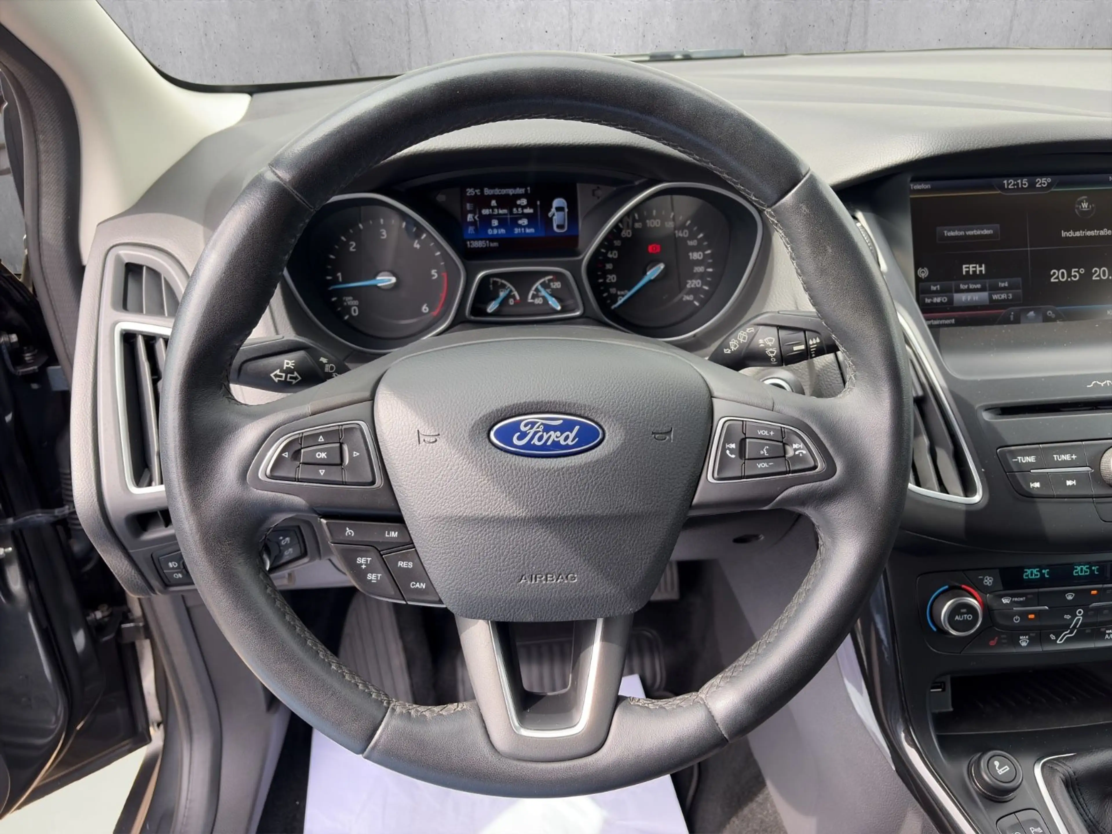 Ford Focus Turnier Titanium NAVI/PDC/KLIMAA/SHZ — photo 13
