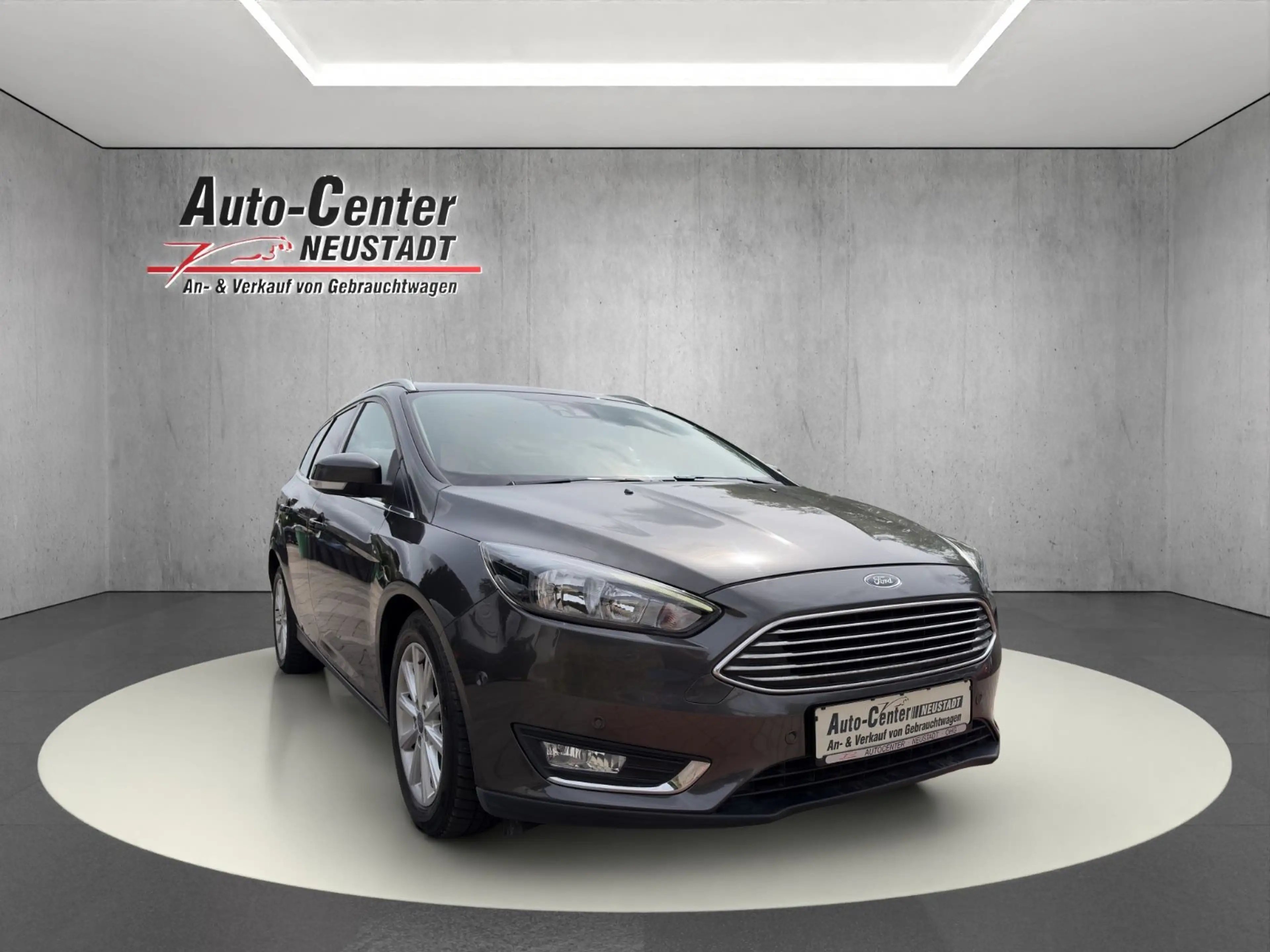 Ford Focus Turnier Titanium NAVI/PDC/KLIMAA/SHZ