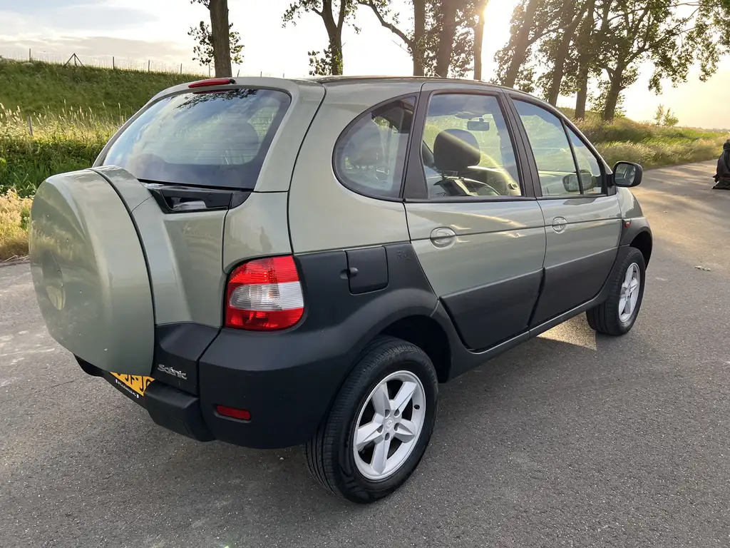 Renault Scenic 2002 из Европы — купить под ключ