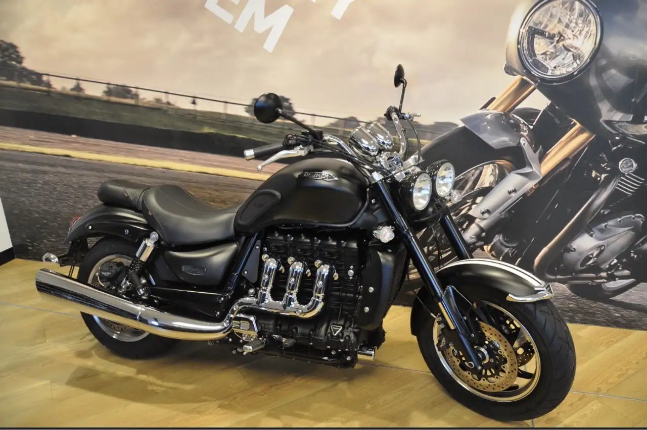 Triumph Rocket III Roadster