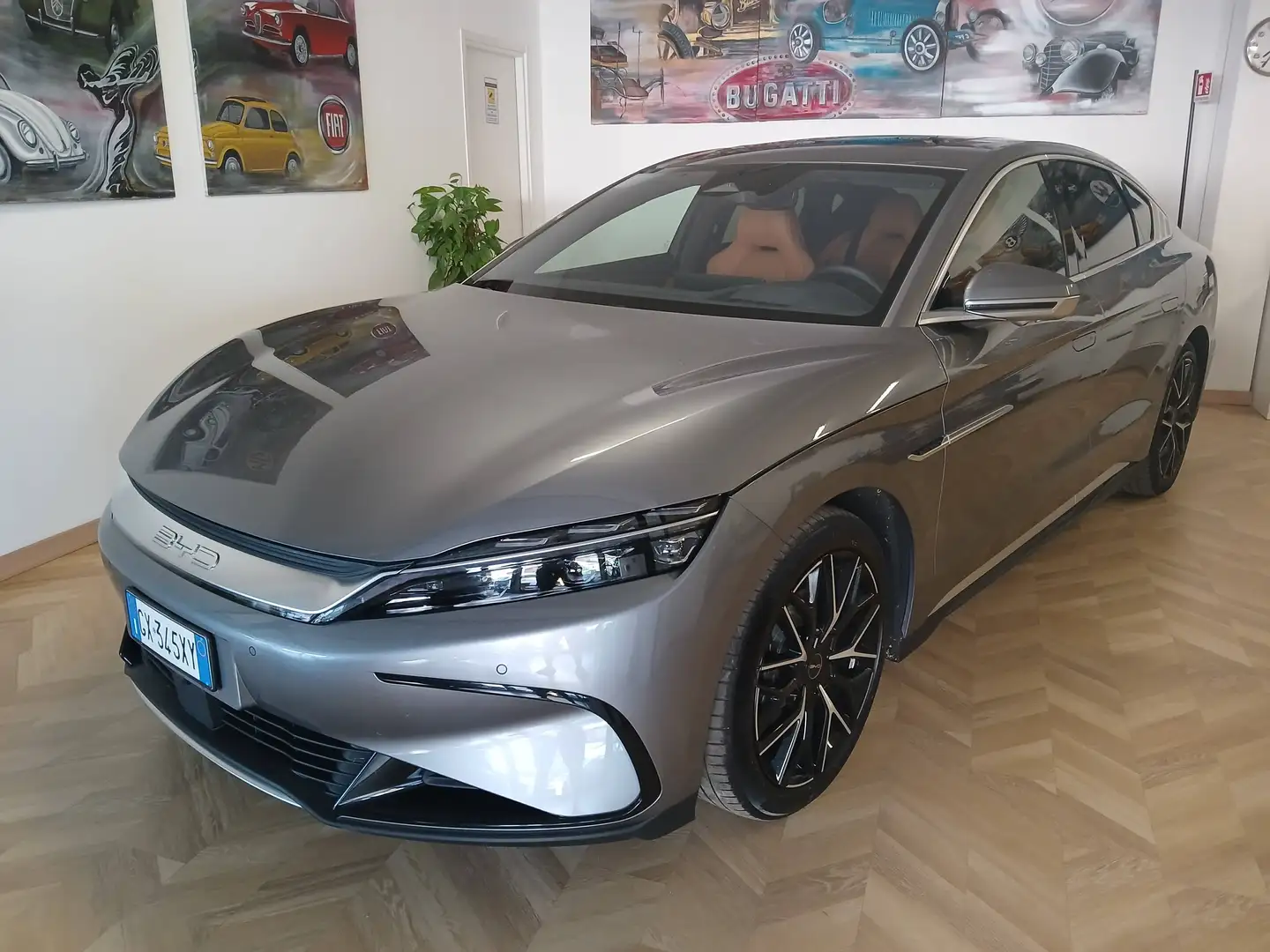 BYD Han Han 85,4 kWh Executive Grau - 1