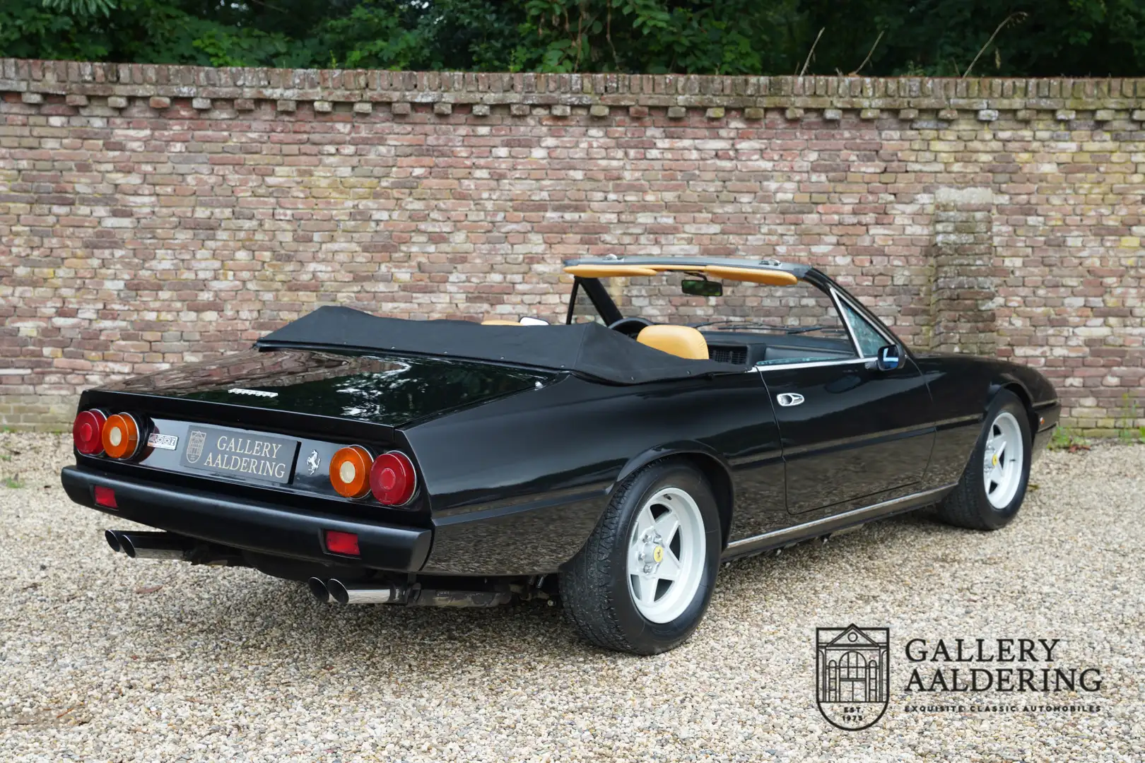 Ferrari 400 400i Cabriolet Stunning condition throughout! crna - 2