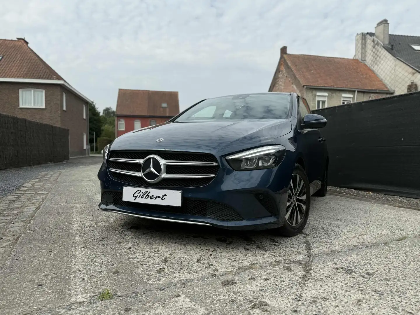 Mercedes-Benz B 180 benzine automaat Albastru - 1