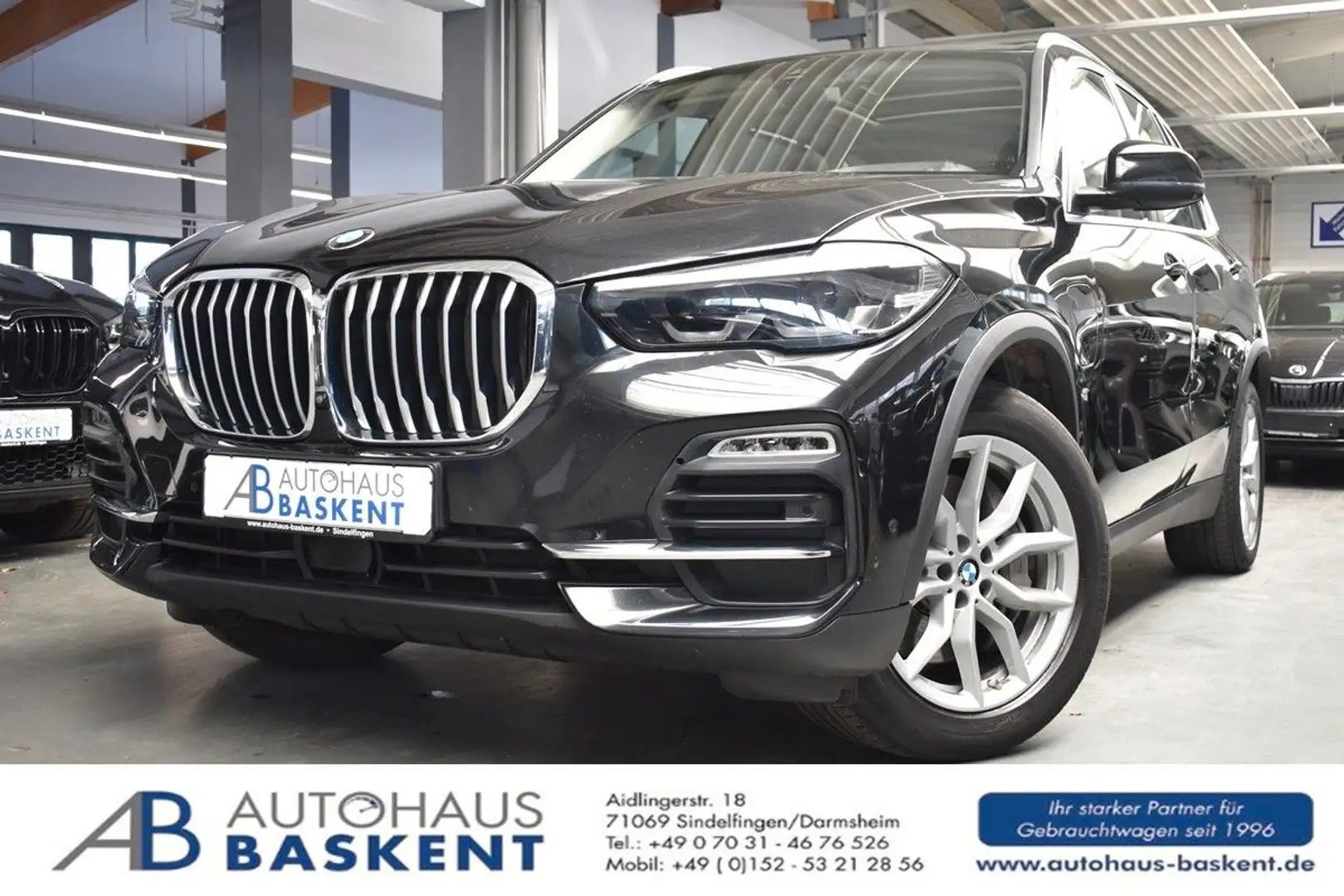 BMW X5 xDrive 45 e*HEAD-UP*AHK*KEYLESS*GESTIK*PANO* Zwart - 1