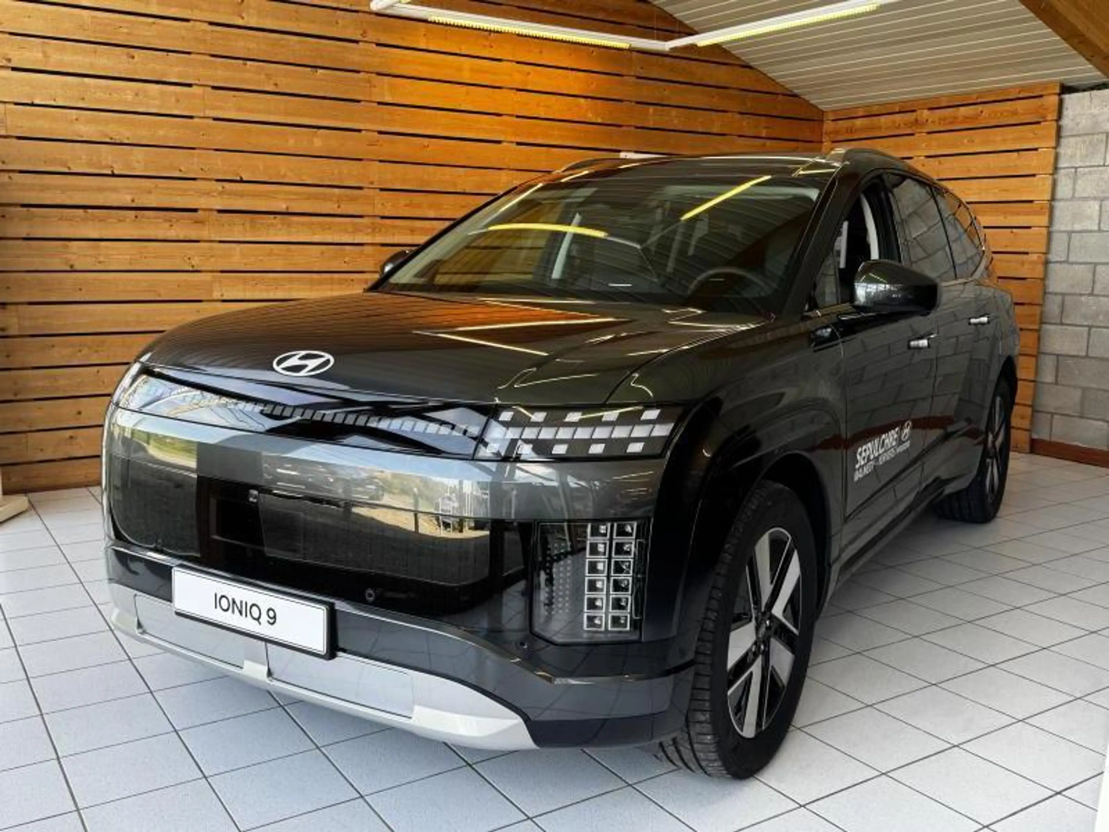 Hyundai IONIQ 9 Business Plus Sunroof AWD 110 kWh 7 Seater