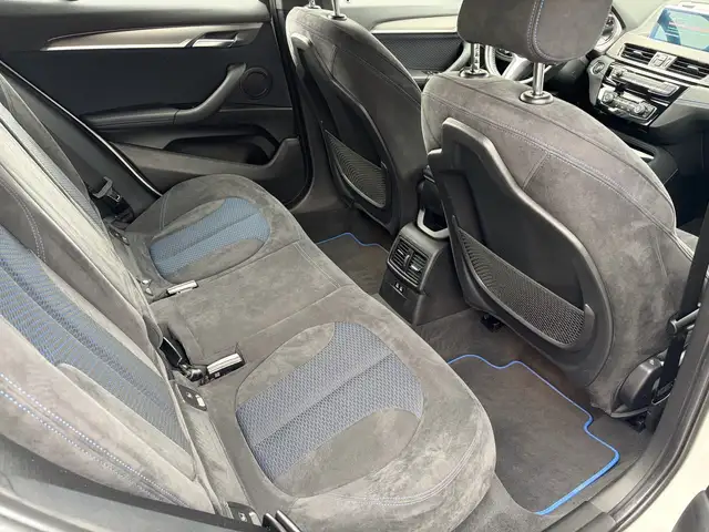 BMW X2 view 20