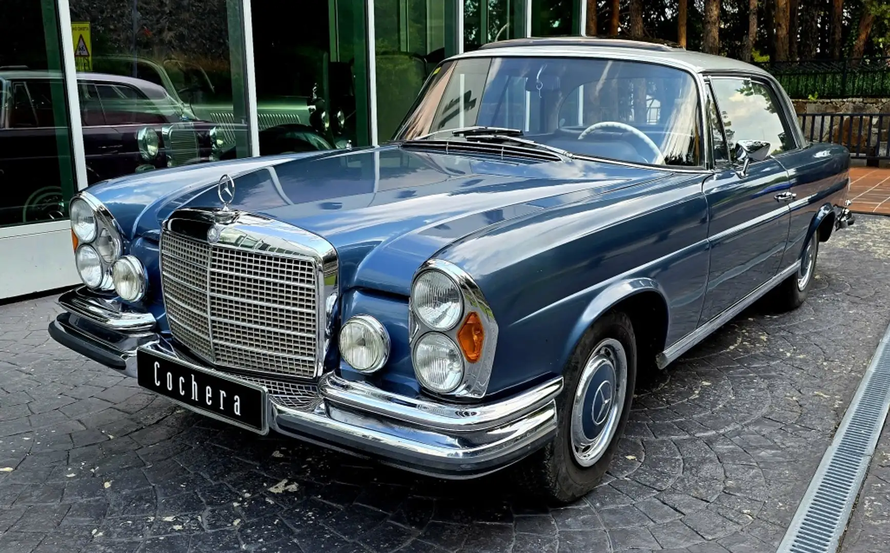 Mercedes-Benz 280  Coupé () Bleu - 1