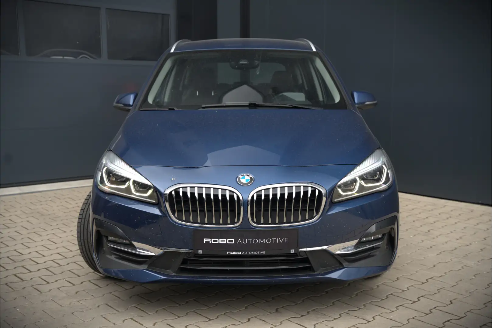 BMW 218 2-serie Gran Tourer 218i 7p. Business Edition Plus Blauw - 2