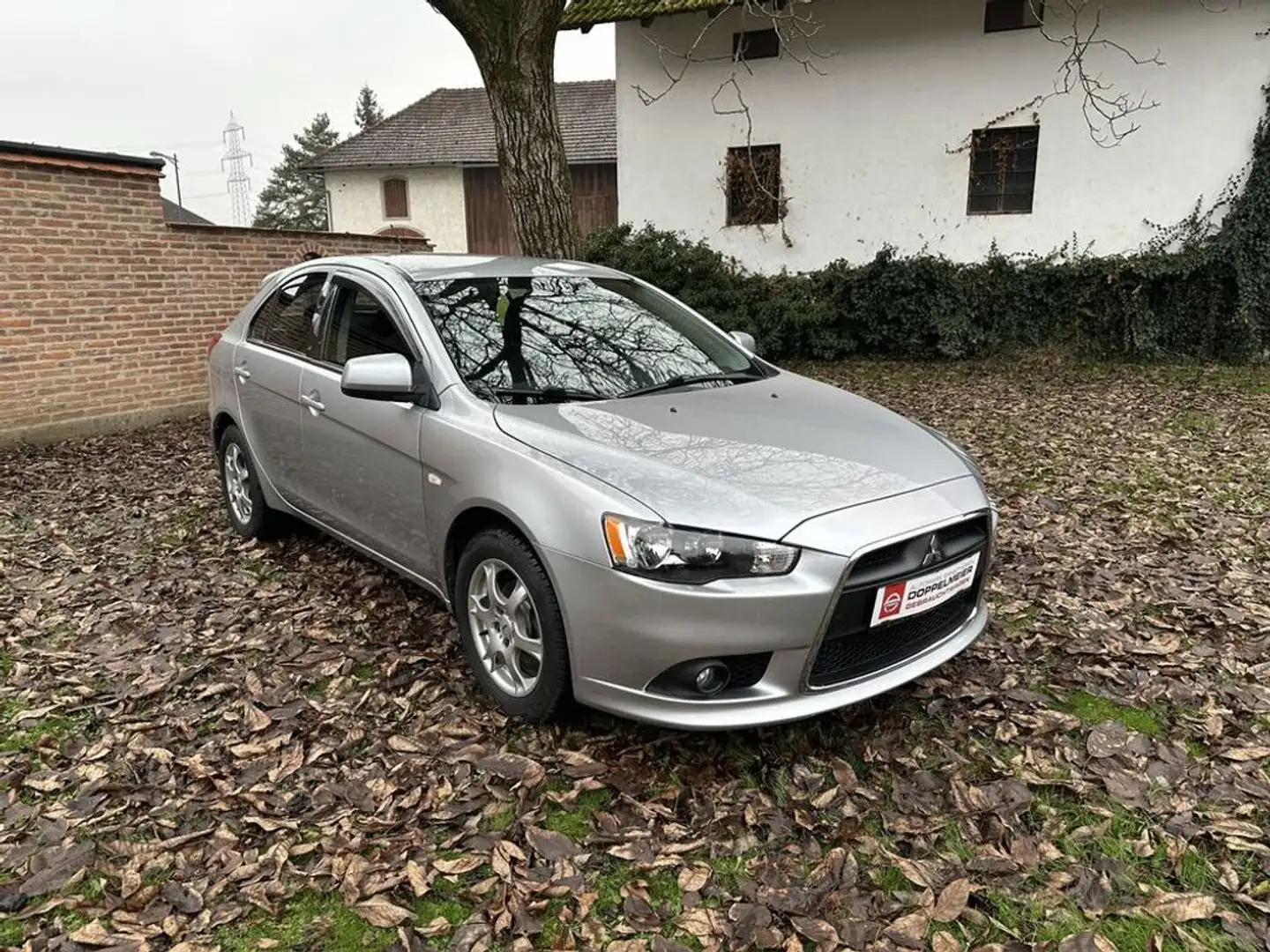 Mitsubishi Lancer Lancer Sportback 1,5 Invite Argent - 1