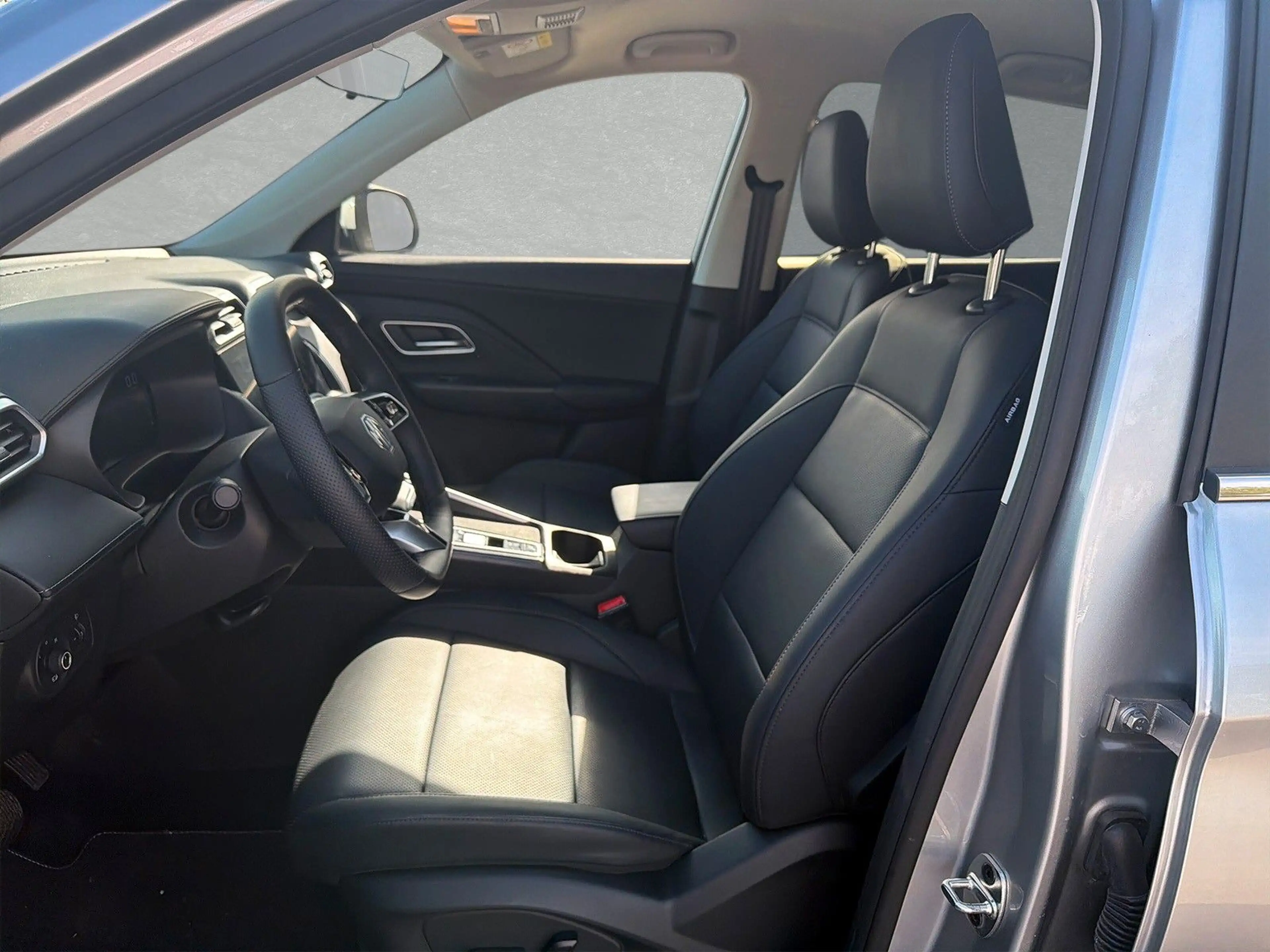 MG ZS 1,5 Hybrid+  Luxury ACC LED — photo 3