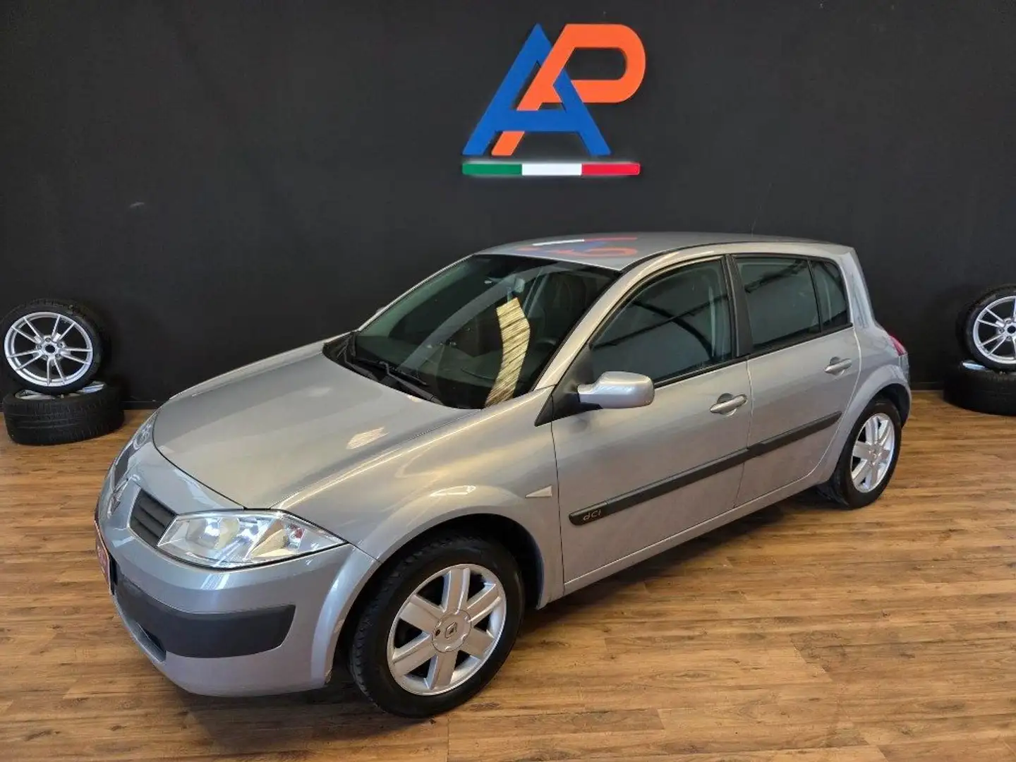 Renault Megane Mégane 1.5 dCi/105CV 5p. Luxe Dynamique Grigio - 2