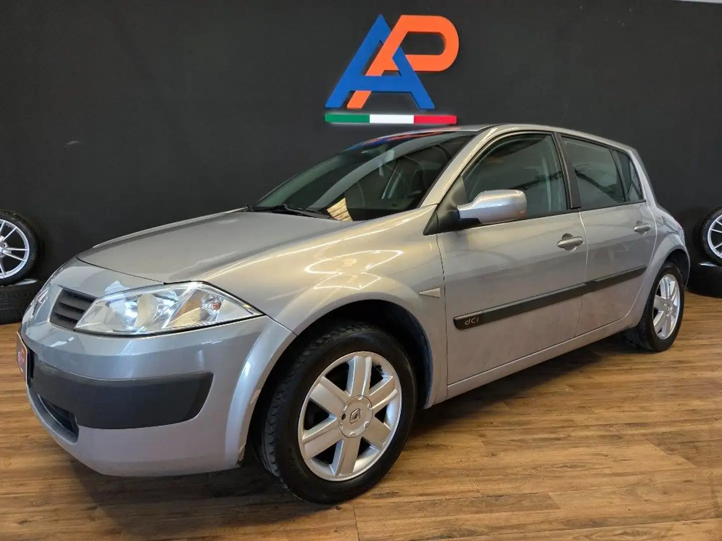 Renault Megane Mégane 1.5 dCi/105CV 5p. Luxe Dynamique Grigio - 1