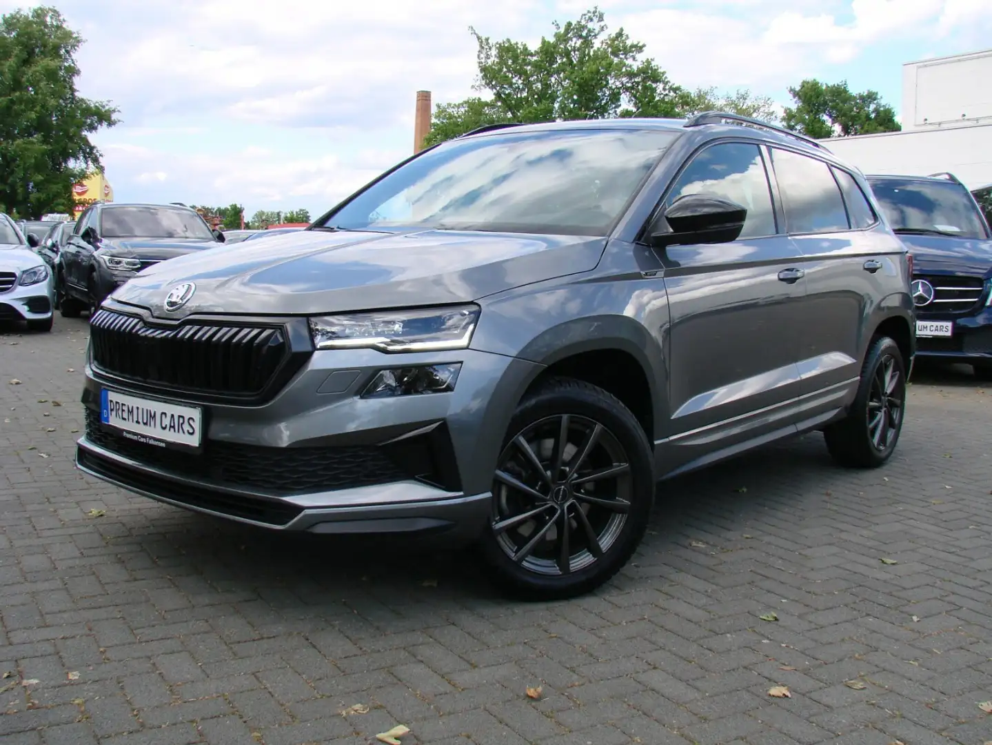 Skoda Karoq 1.5TSI Sportline ACC Kamera LED Gris - 2