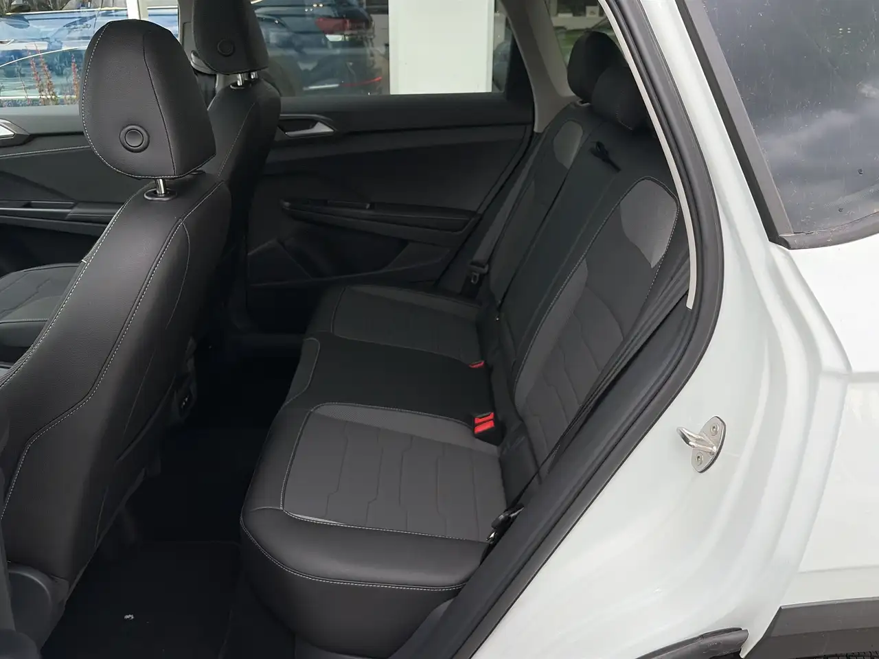 Volkswagen Taos снимка Volkswagen Taos