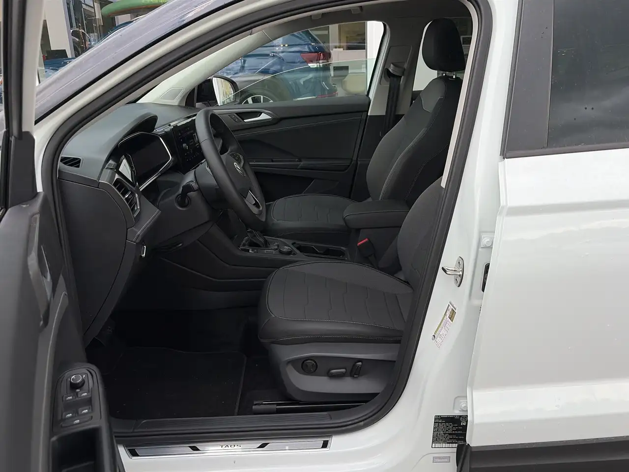 Volkswagen Taos снимка Volkswagen Taos