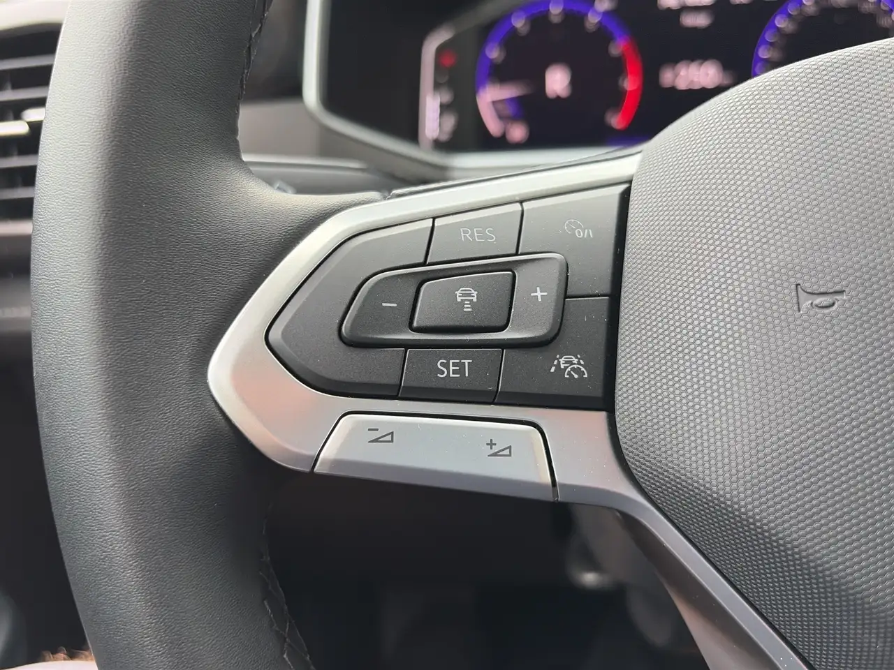 Volkswagen Taos снимка Volkswagen Taos
