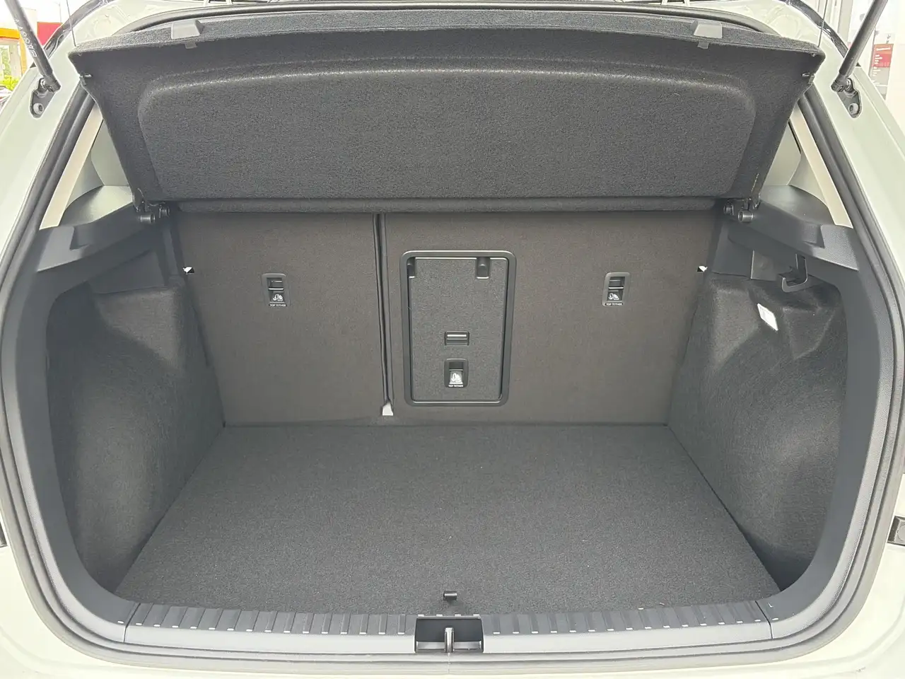 Volkswagen Taos снимка Volkswagen Taos