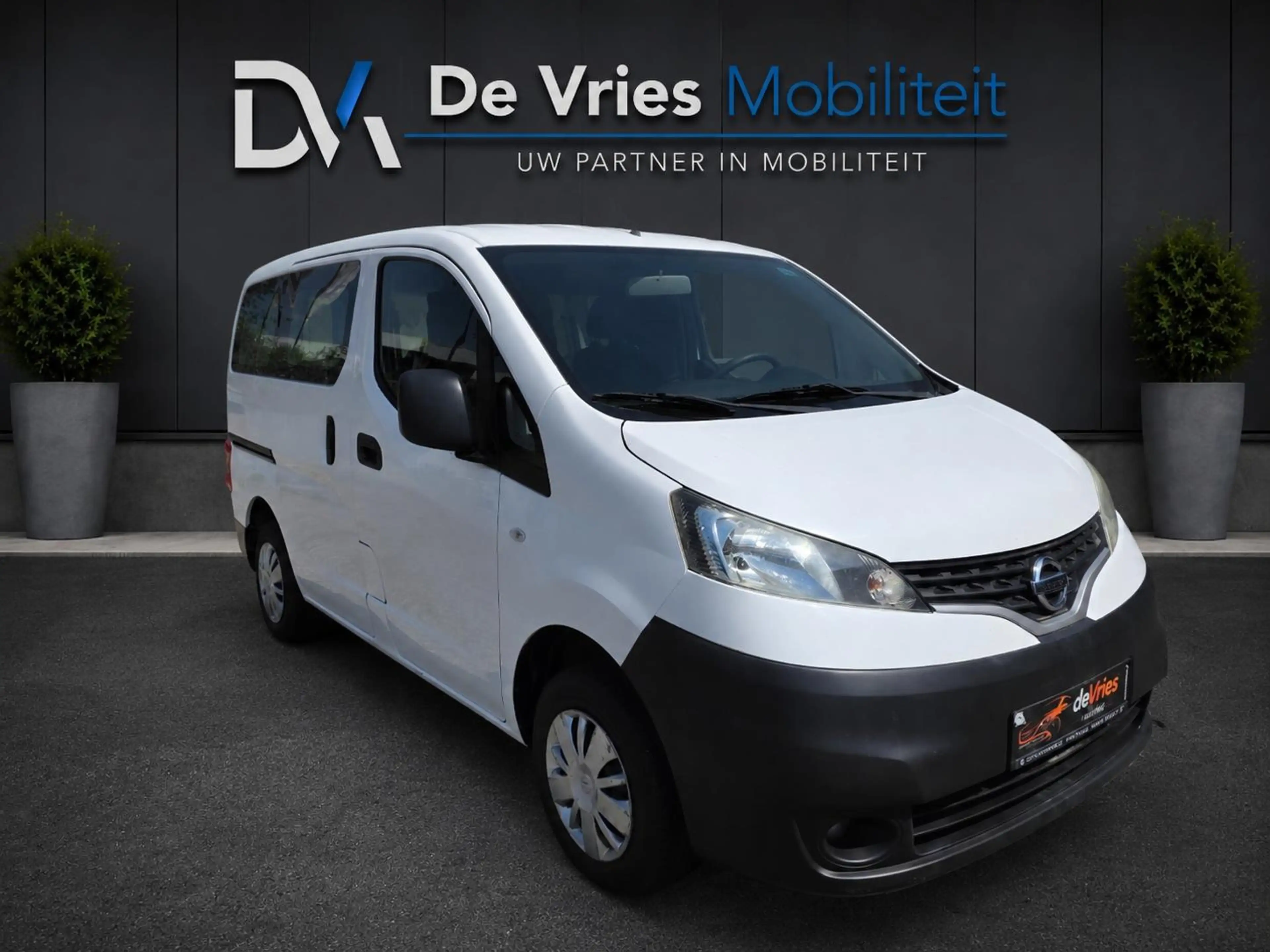 Nissan Evalia 1.6 Acenta **CAMPER UITGEVOERD**