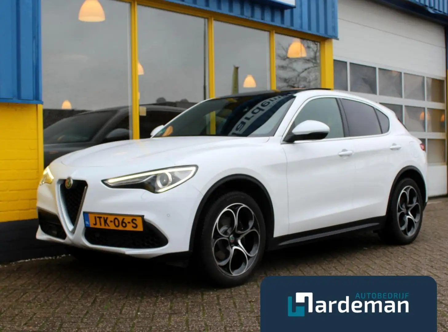Alfa Romeo Stelvio 2.0 T AWD 280PK Panorama Veloce stoelen Blanc - 1