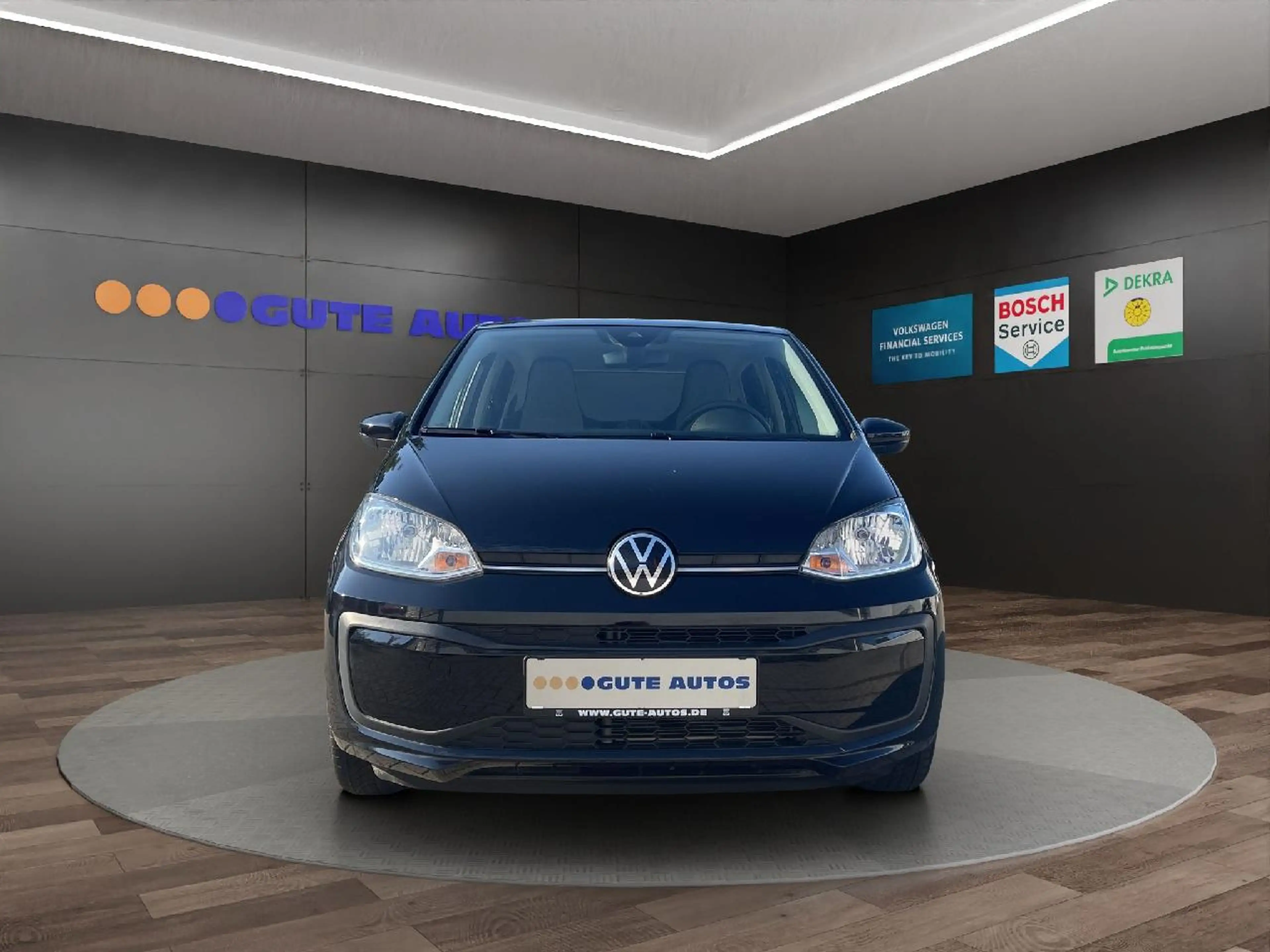 Volkswagen up! *Klimaup!*Licht & Sicht*Bluethooth*Telefon* — photo 8