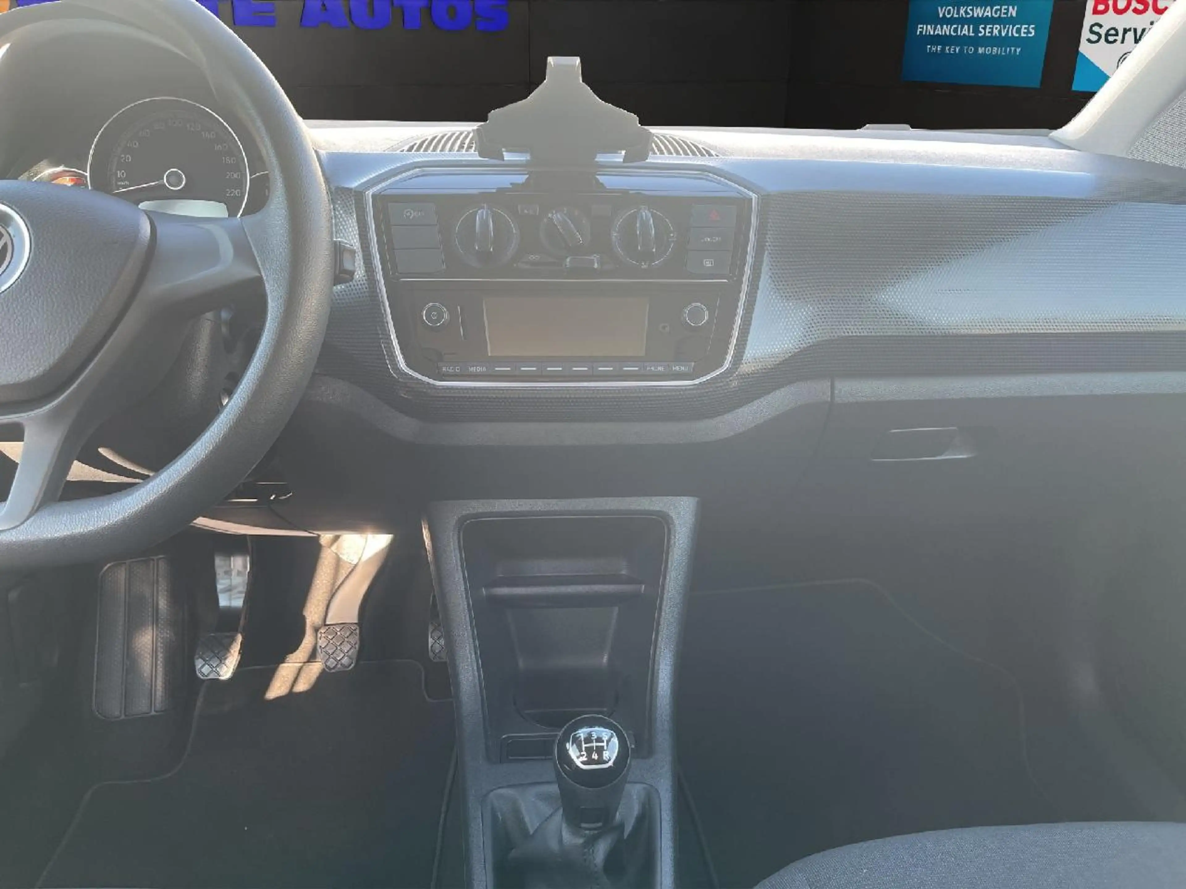 Volkswagen up! *Klimaup!*Licht & Sicht*Bluethooth*Telefon* — photo 13