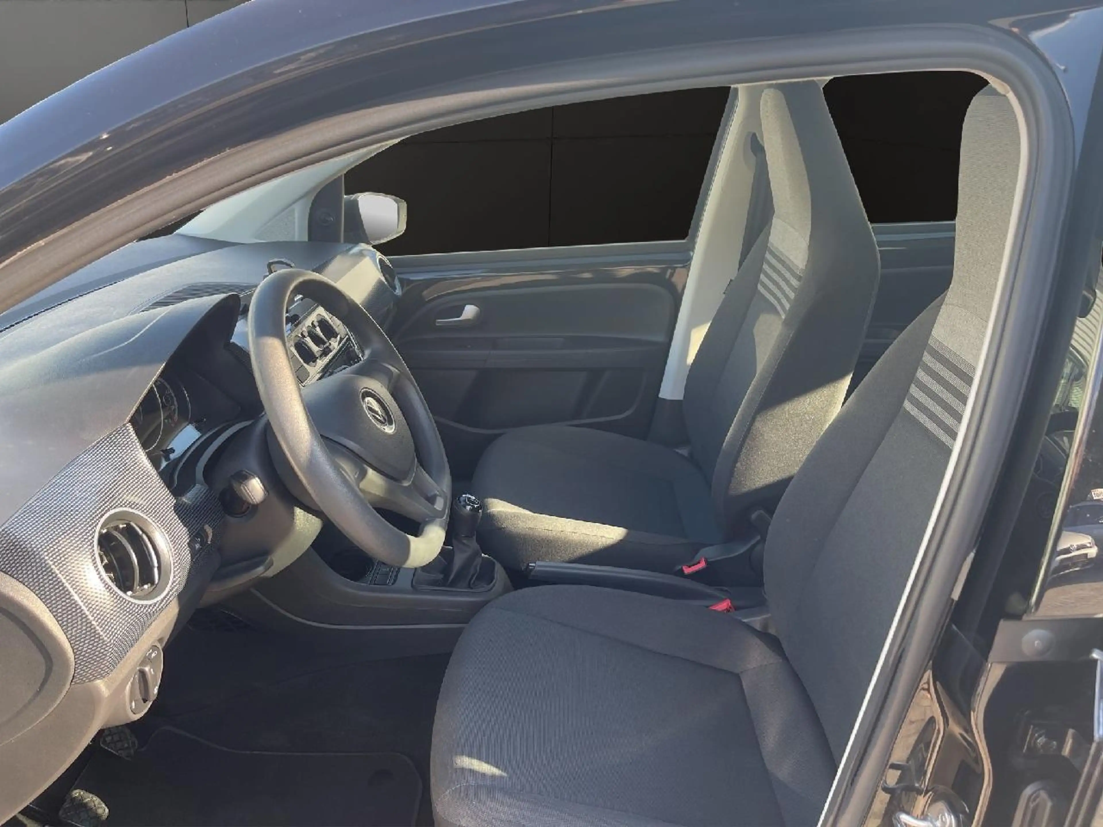 Volkswagen up! *Klimaup!*Licht & Sicht*Bluethooth*Telefon* — photo 9
