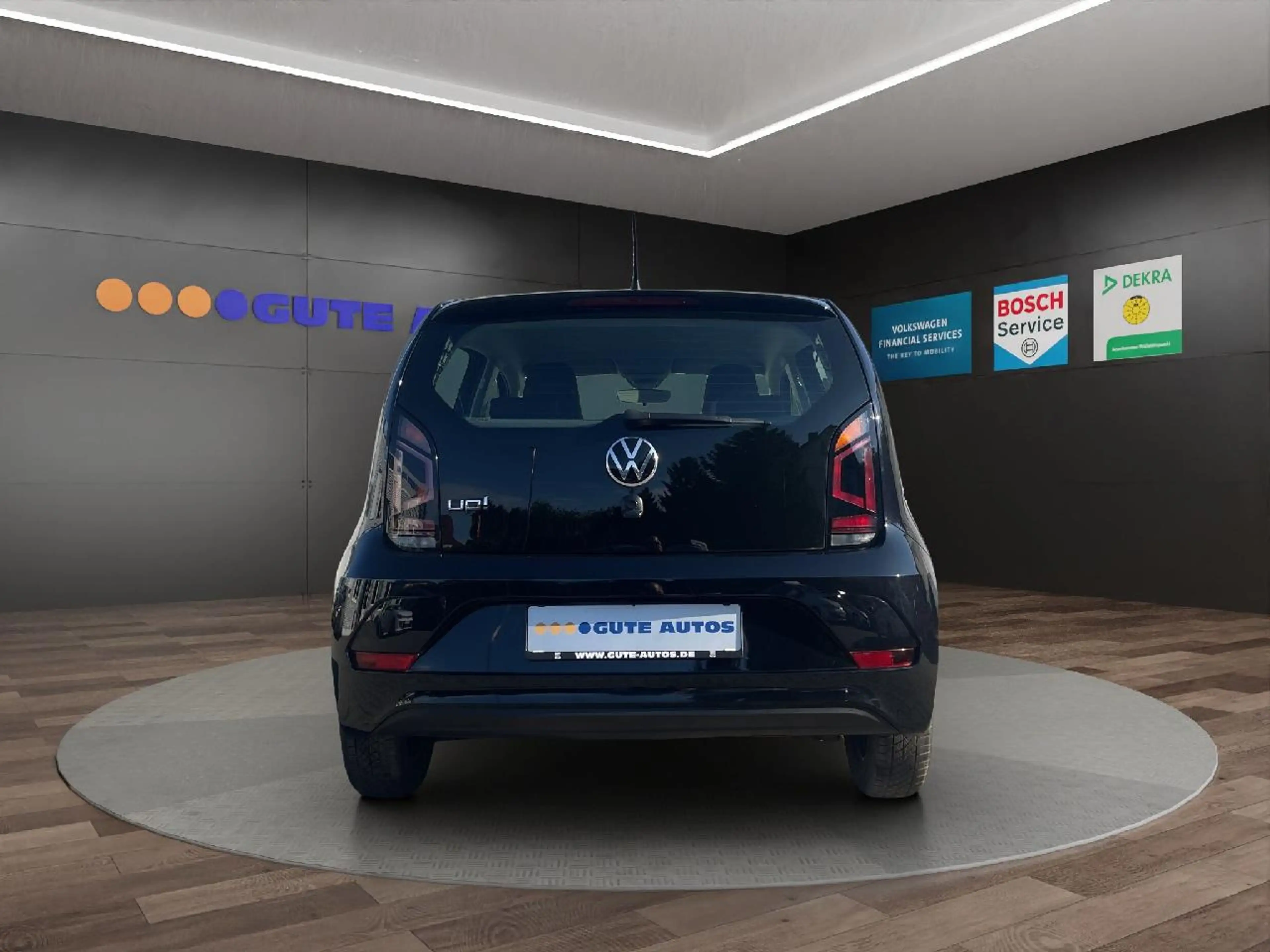 Volkswagen up! *Klimaup!*Licht & Sicht*Bluethooth*Telefon* — photo 4