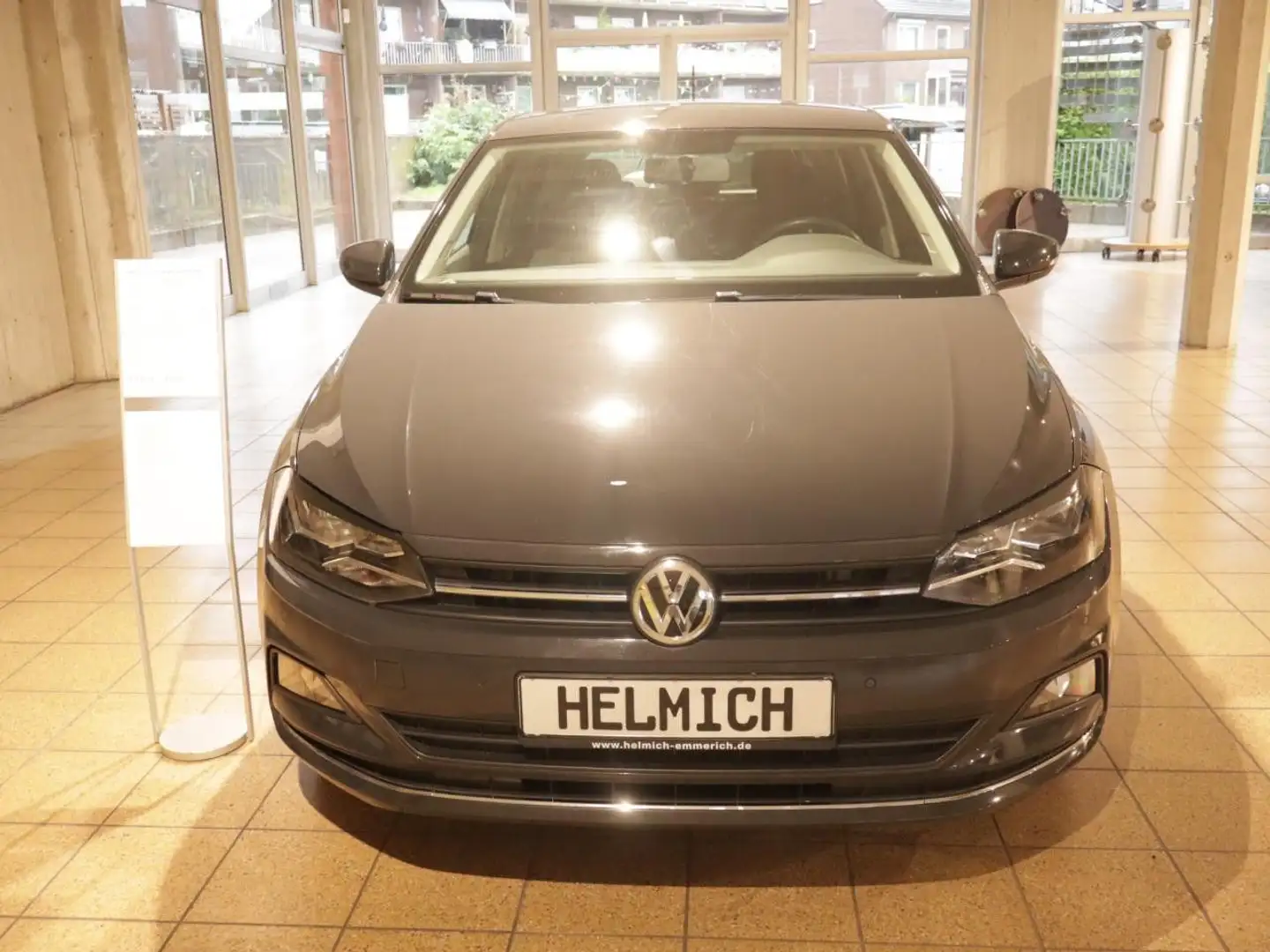 Volkswagen Polo 1.5 TSI Highline DSG SHZ Klima Highline Gris - 2